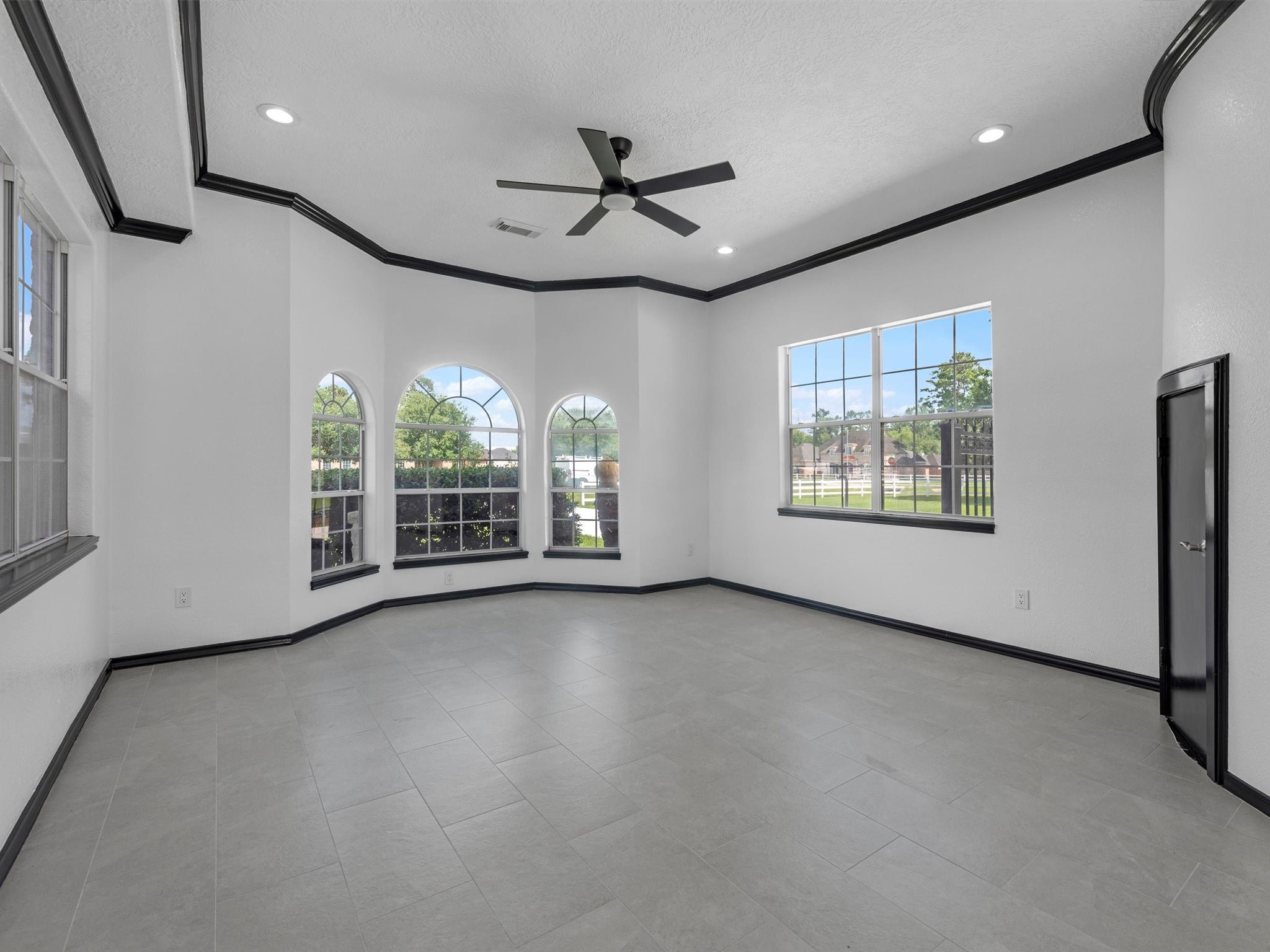 21703 Spur Circle Lane Property Photo 41