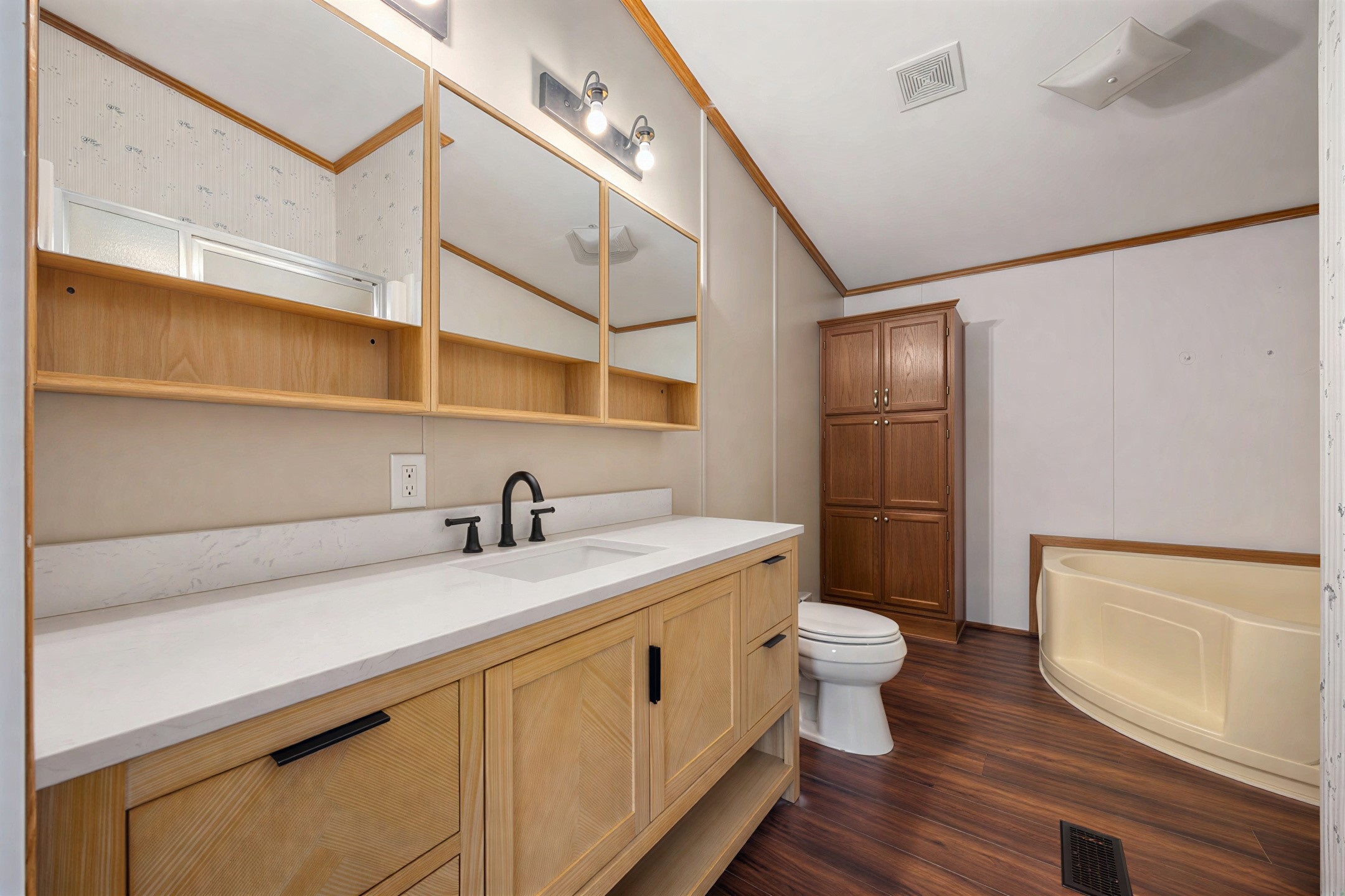 770 Ryan Road Property Photo 21