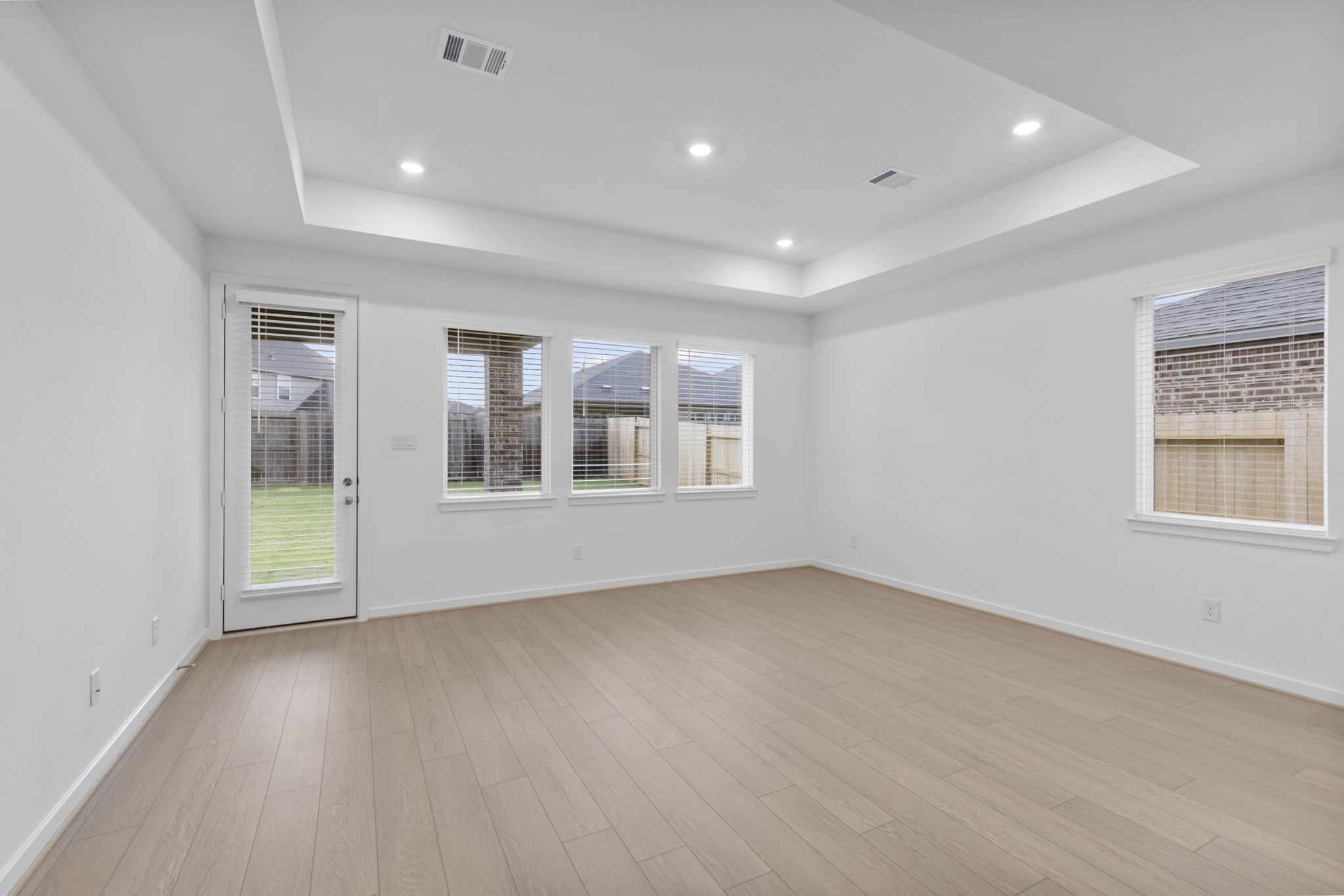 1203 Buffalo Run Property Photo 9