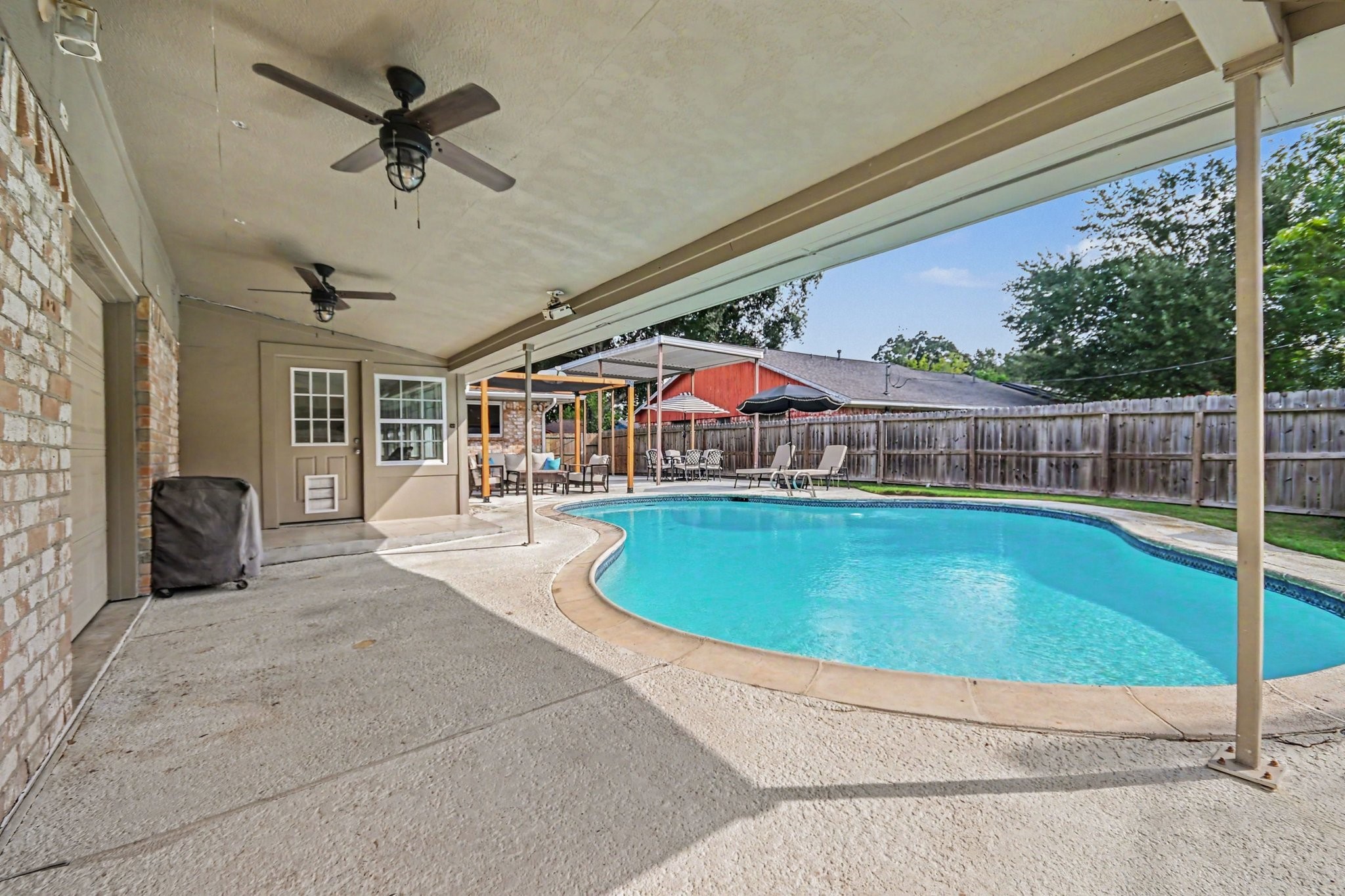 2010 Tanglebriar Lane Property Photo 18