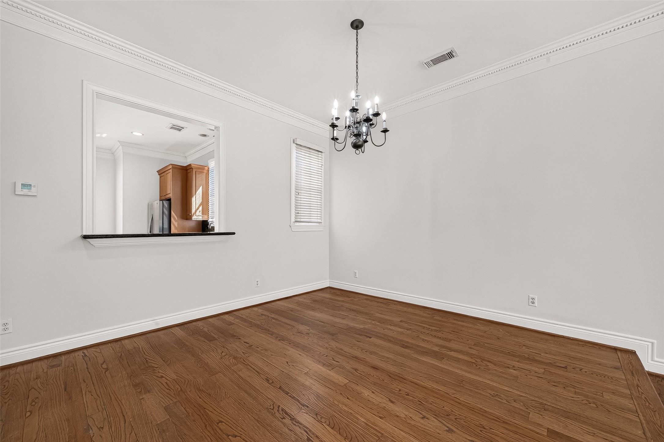 2508 South Boulevard Property Photo 10