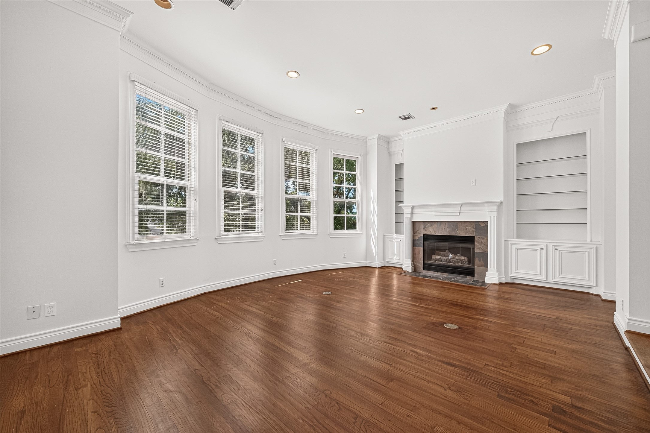 2508 South Boulevard Property Photo 11