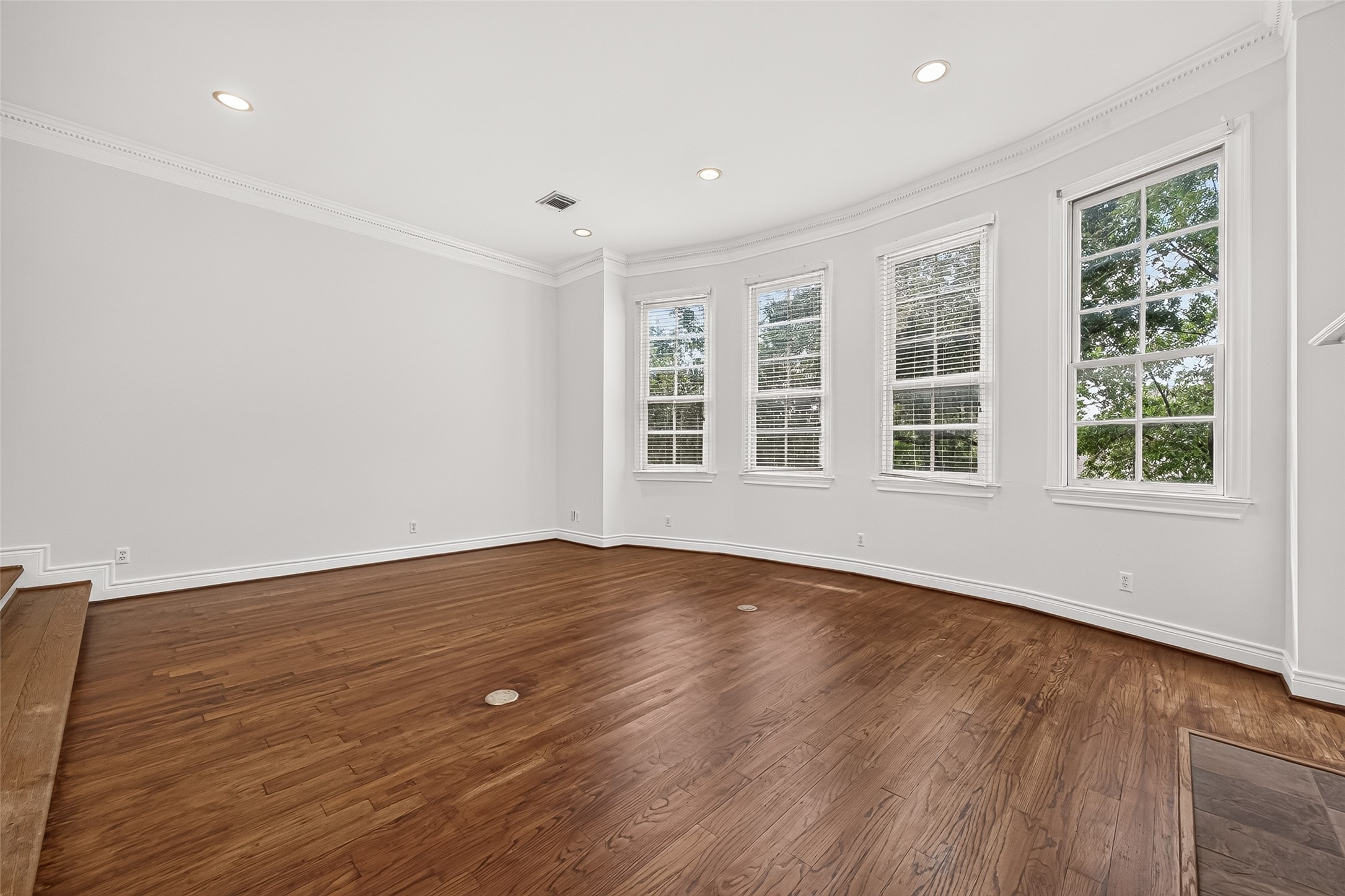 2508 South Boulevard Property Photo 13