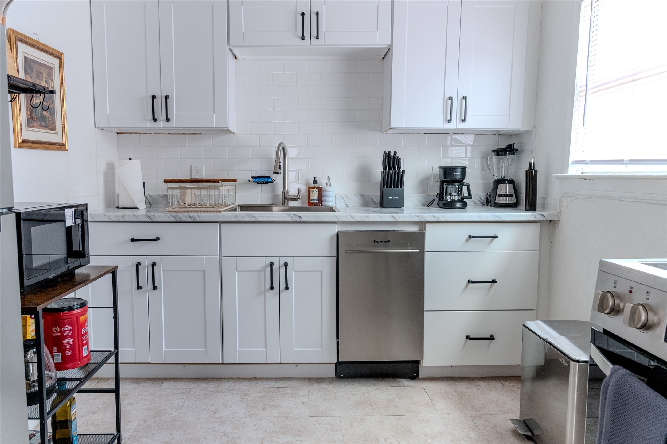 2016 Dunlavy Street 3 Property Photo 9