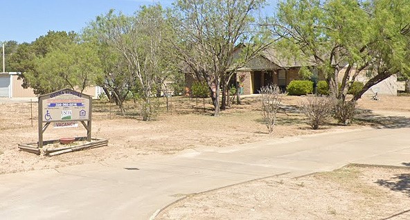 1304 Sheffield Road Property Photo 2