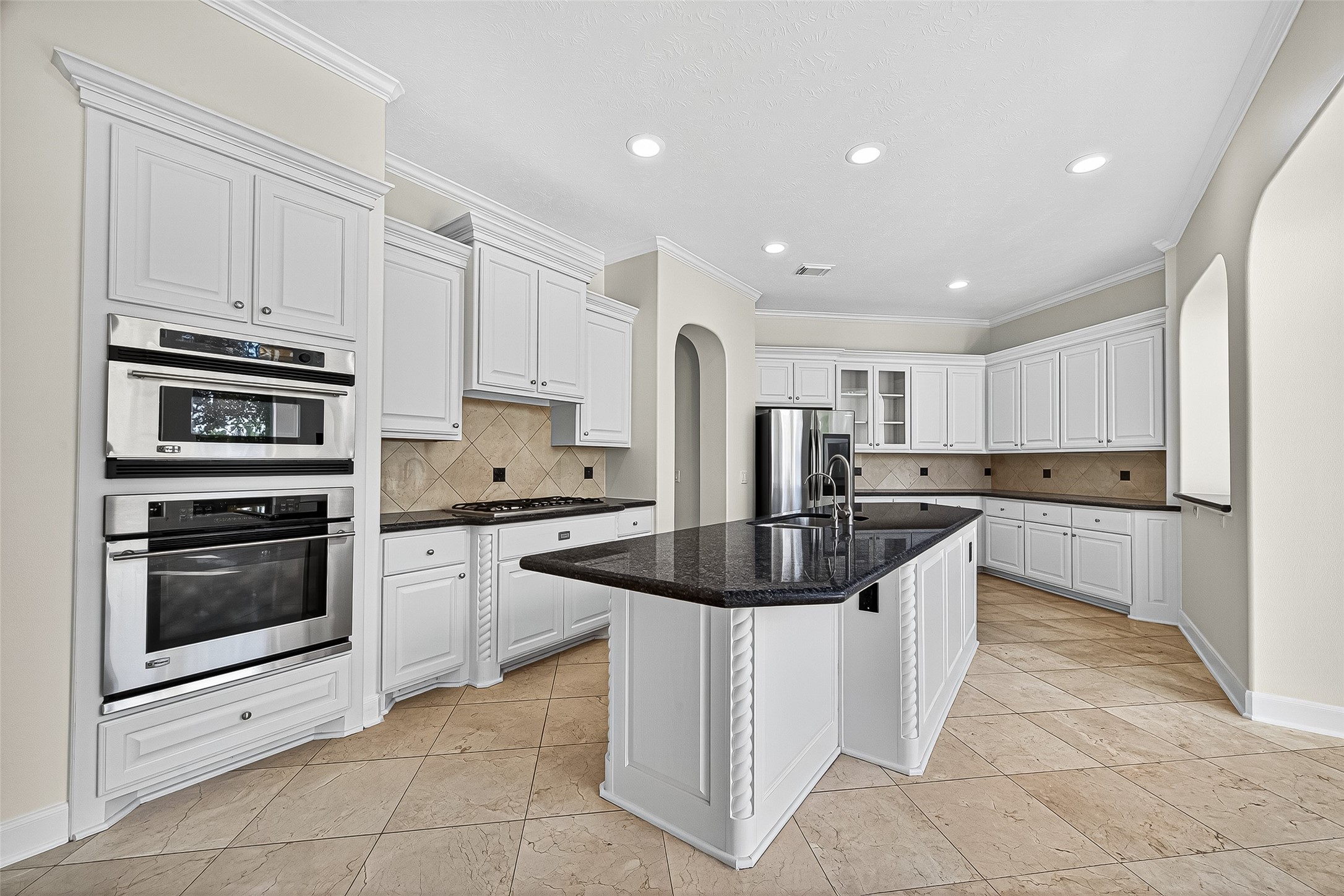 11819 Legend Manor Drive Property Photo 13