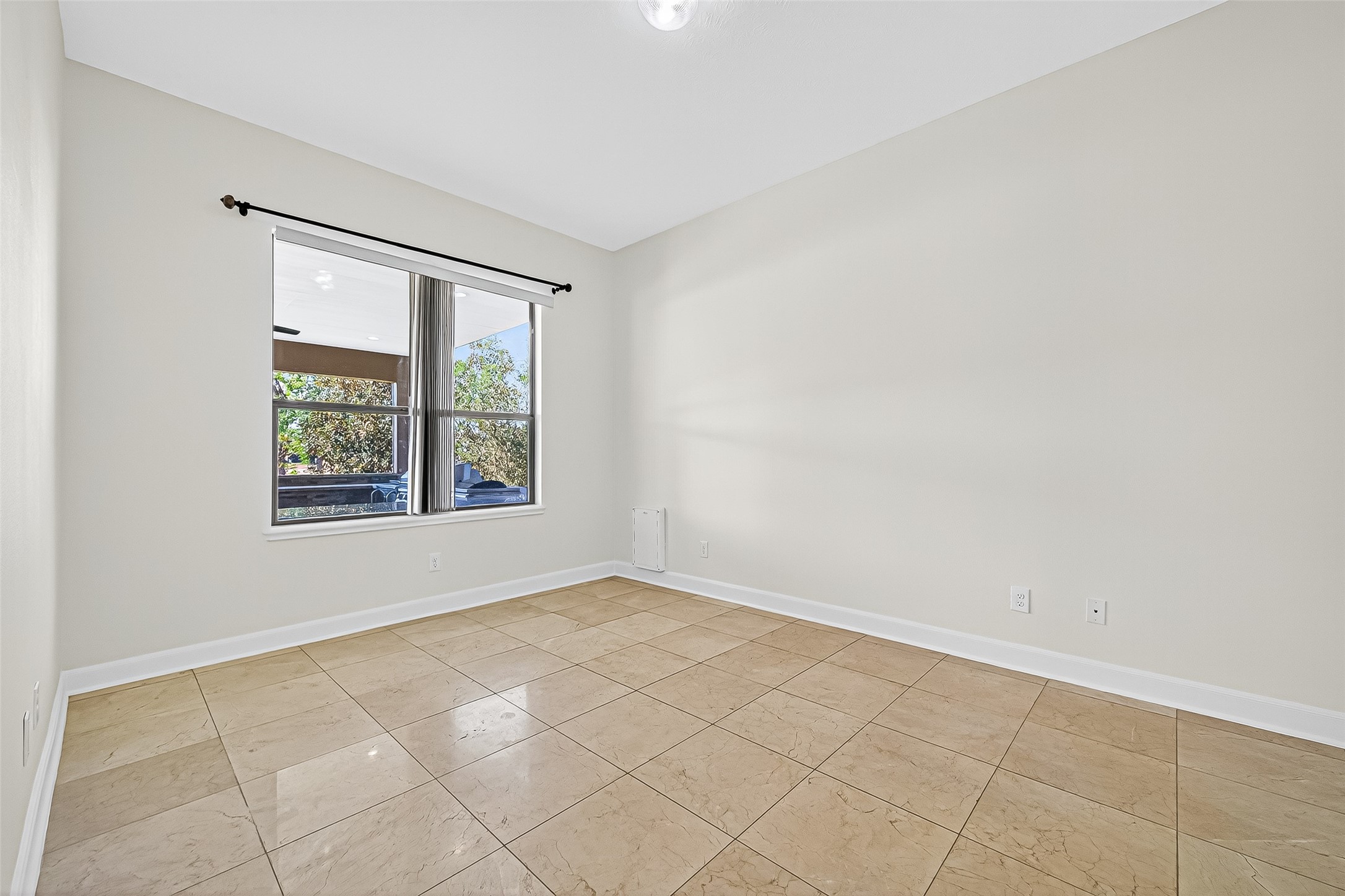 11819 Legend Manor Drive Property Photo 21