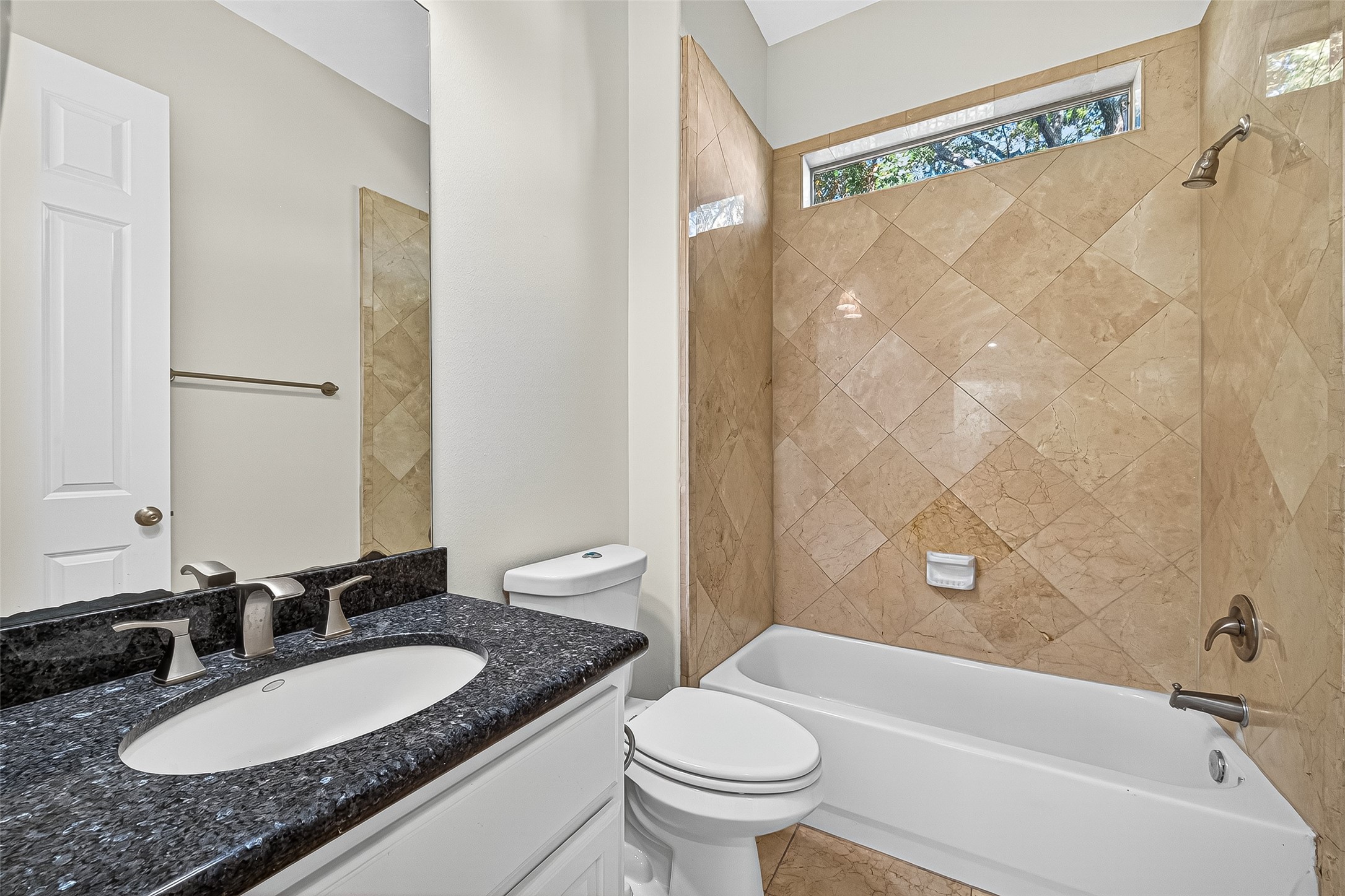 11819 Legend Manor Drive Property Photo 22