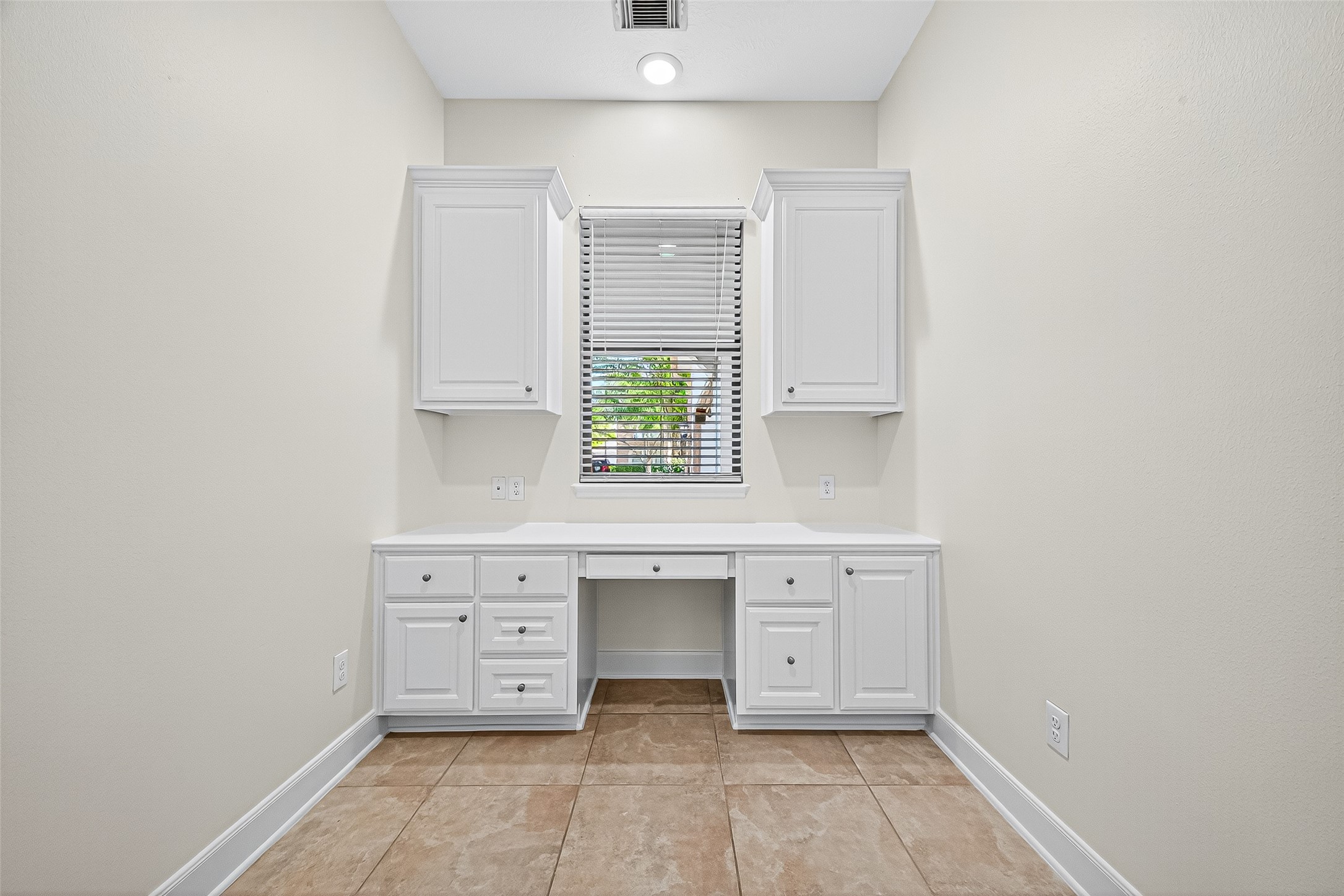 11819 Legend Manor Drive Property Photo 24