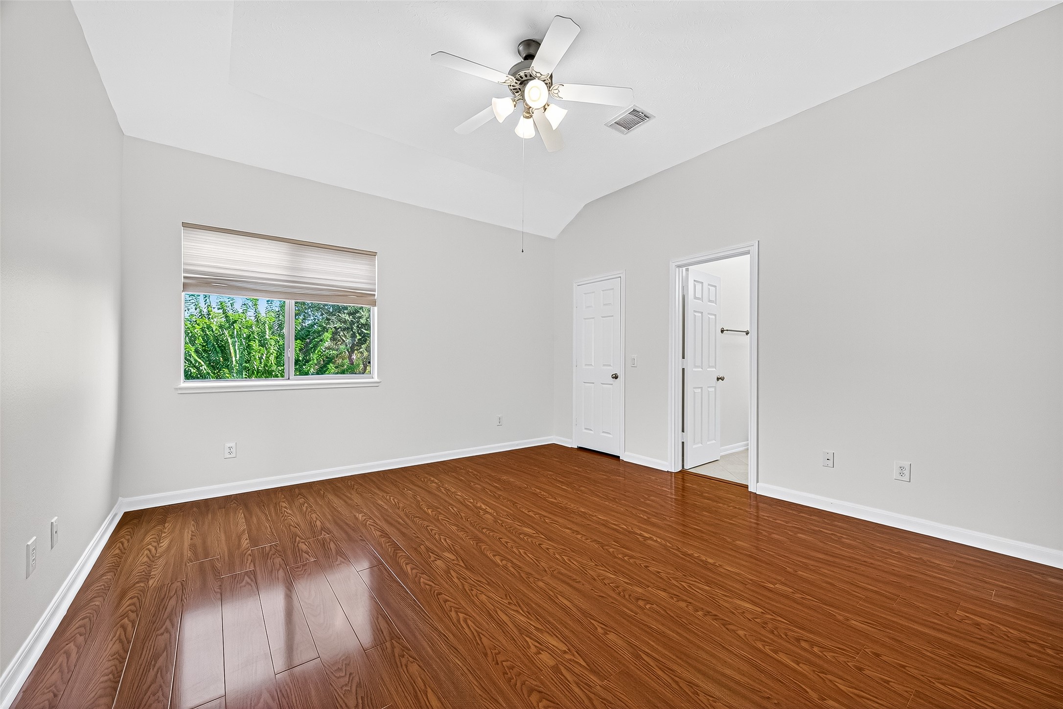 11819 Legend Manor Drive Property Photo 28