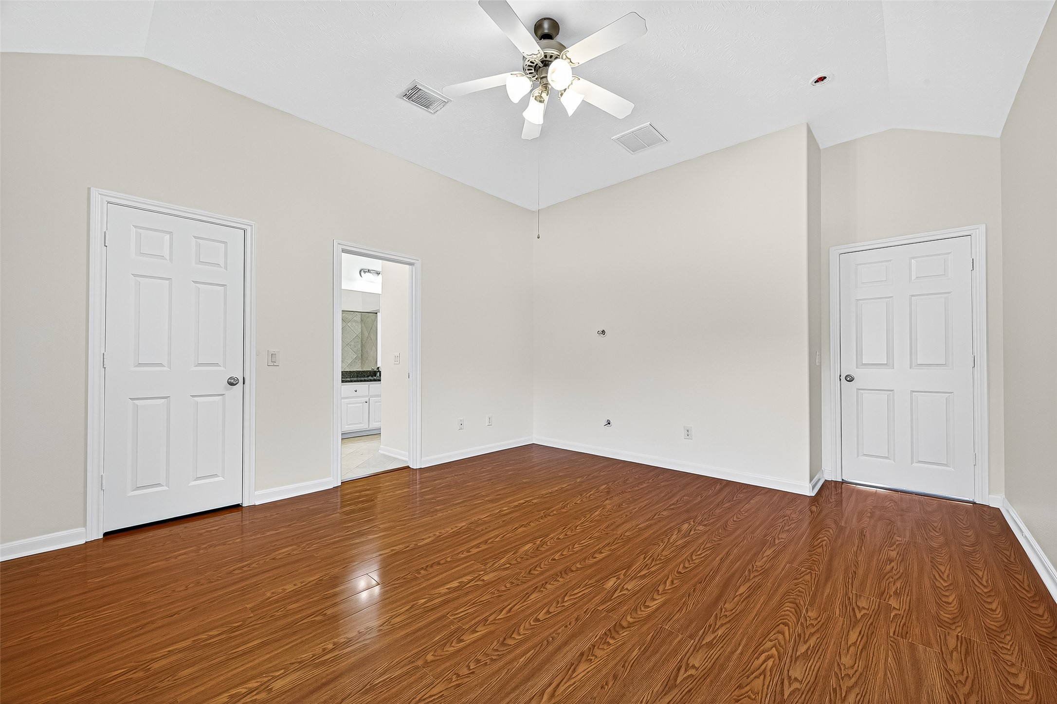 11819 Legend Manor Drive Property Photo 29