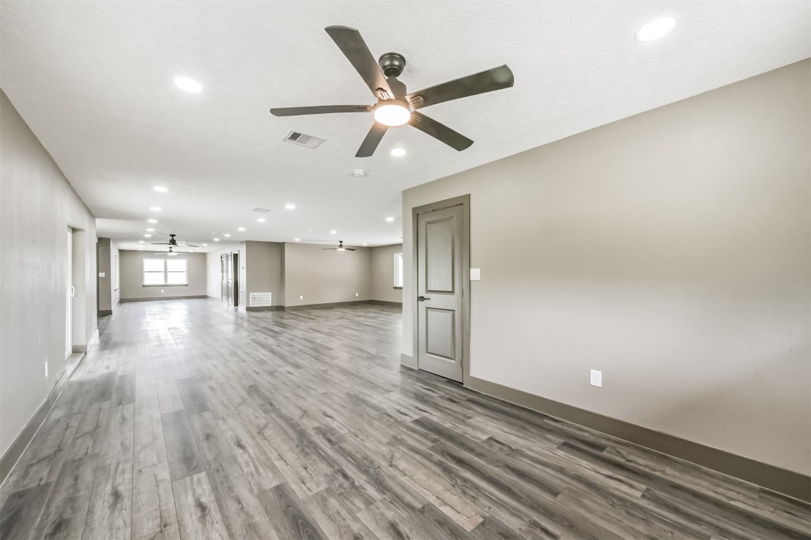 9030 Almeda Genoa Road Property Photo 6