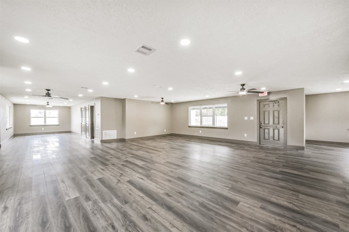 9030 Almeda Genoa Road Property Photo 7