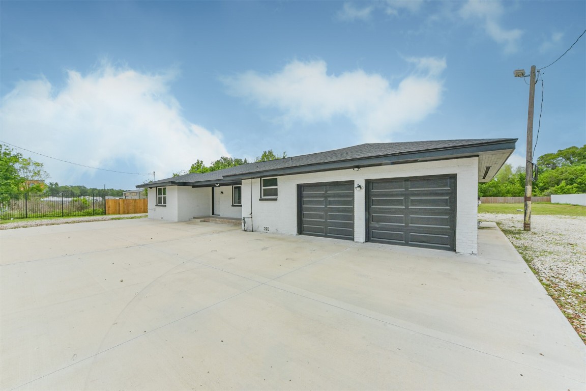 9030 Almeda Genoa Road Property Photo 16