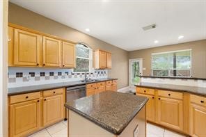 4030 Harwood Drive Property Photo 6