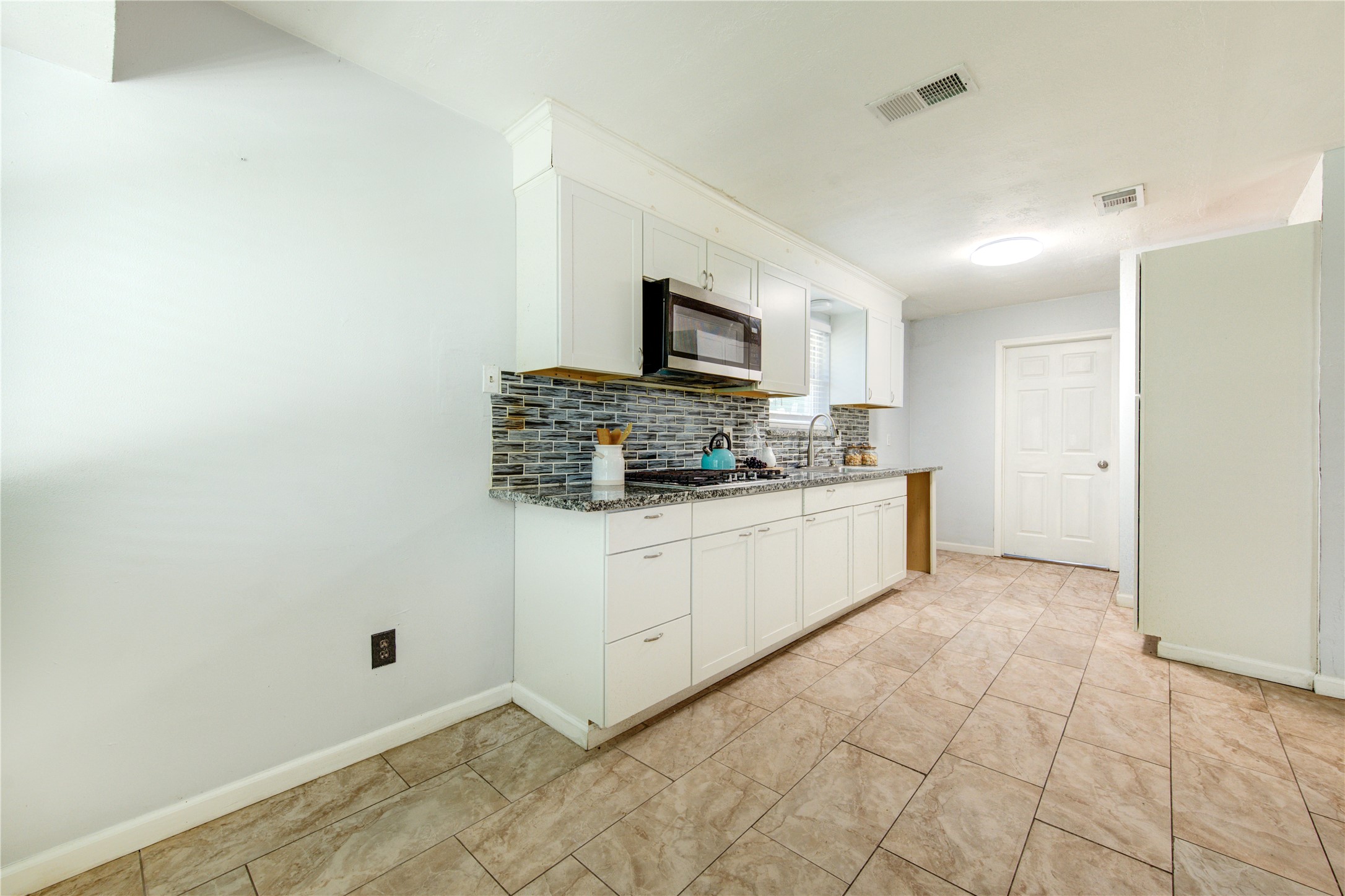 2314 Goodrich Street Property Photo 6