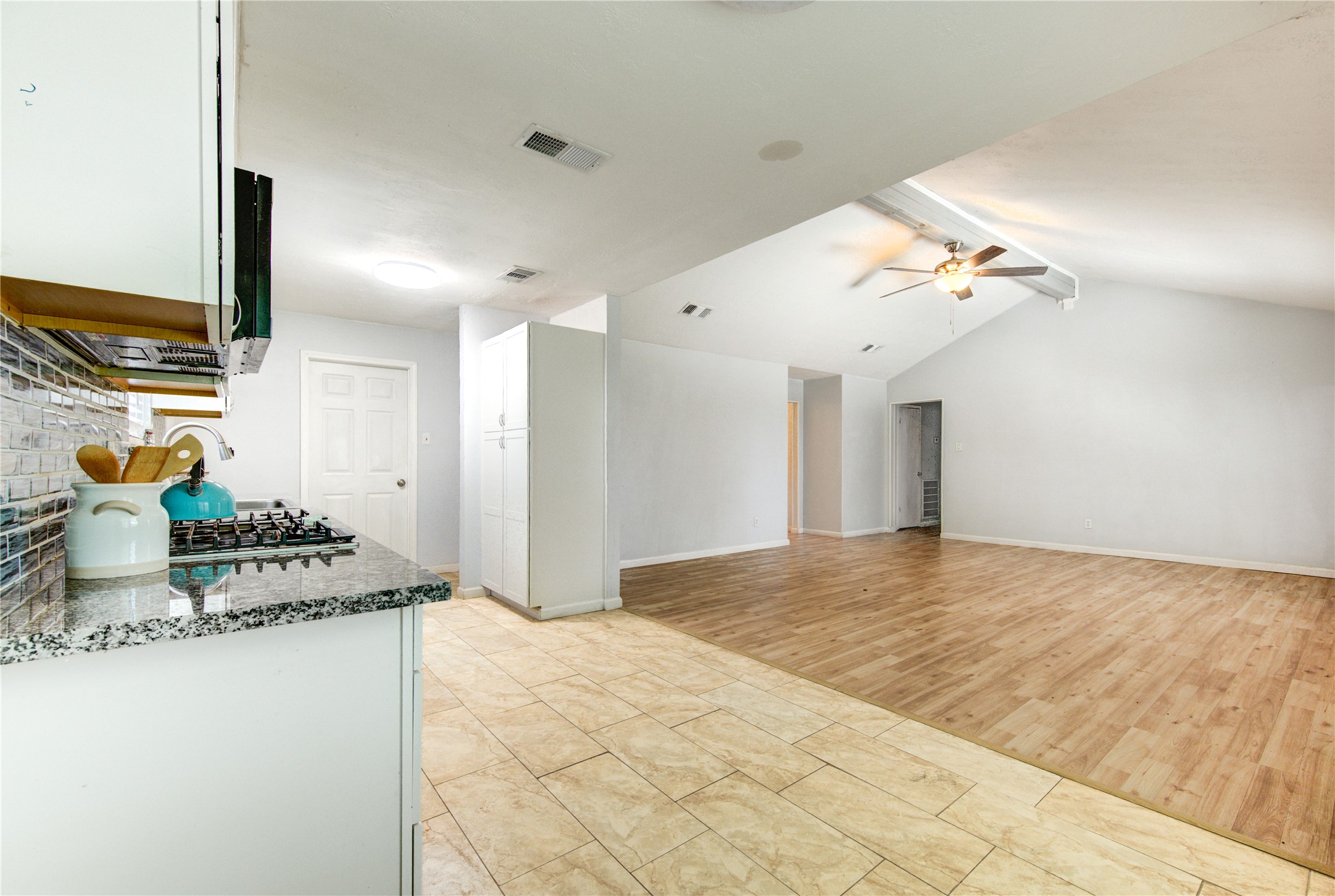 2314 Goodrich Street Property Photo 7