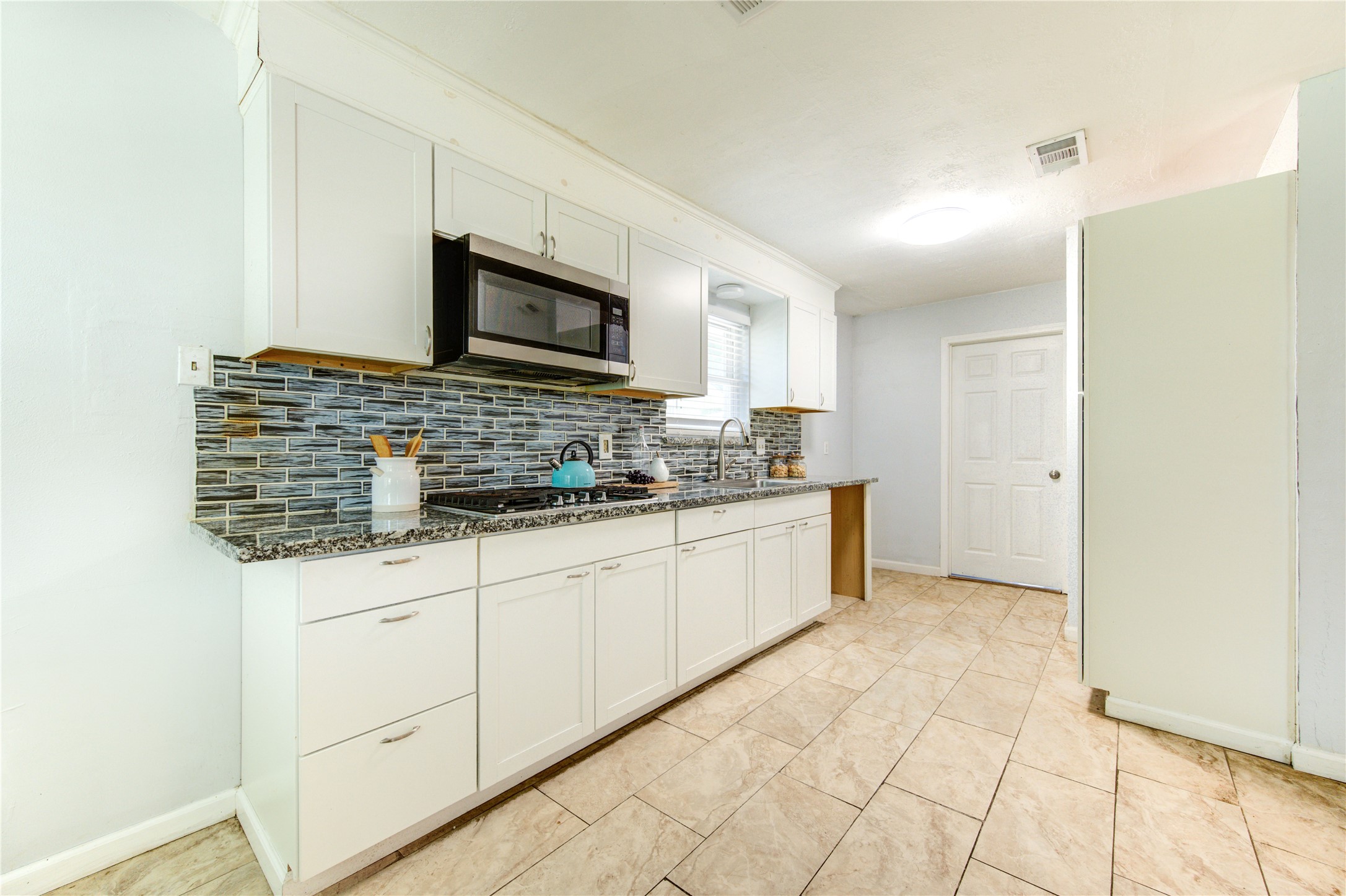2314 Goodrich Street Property Photo 9