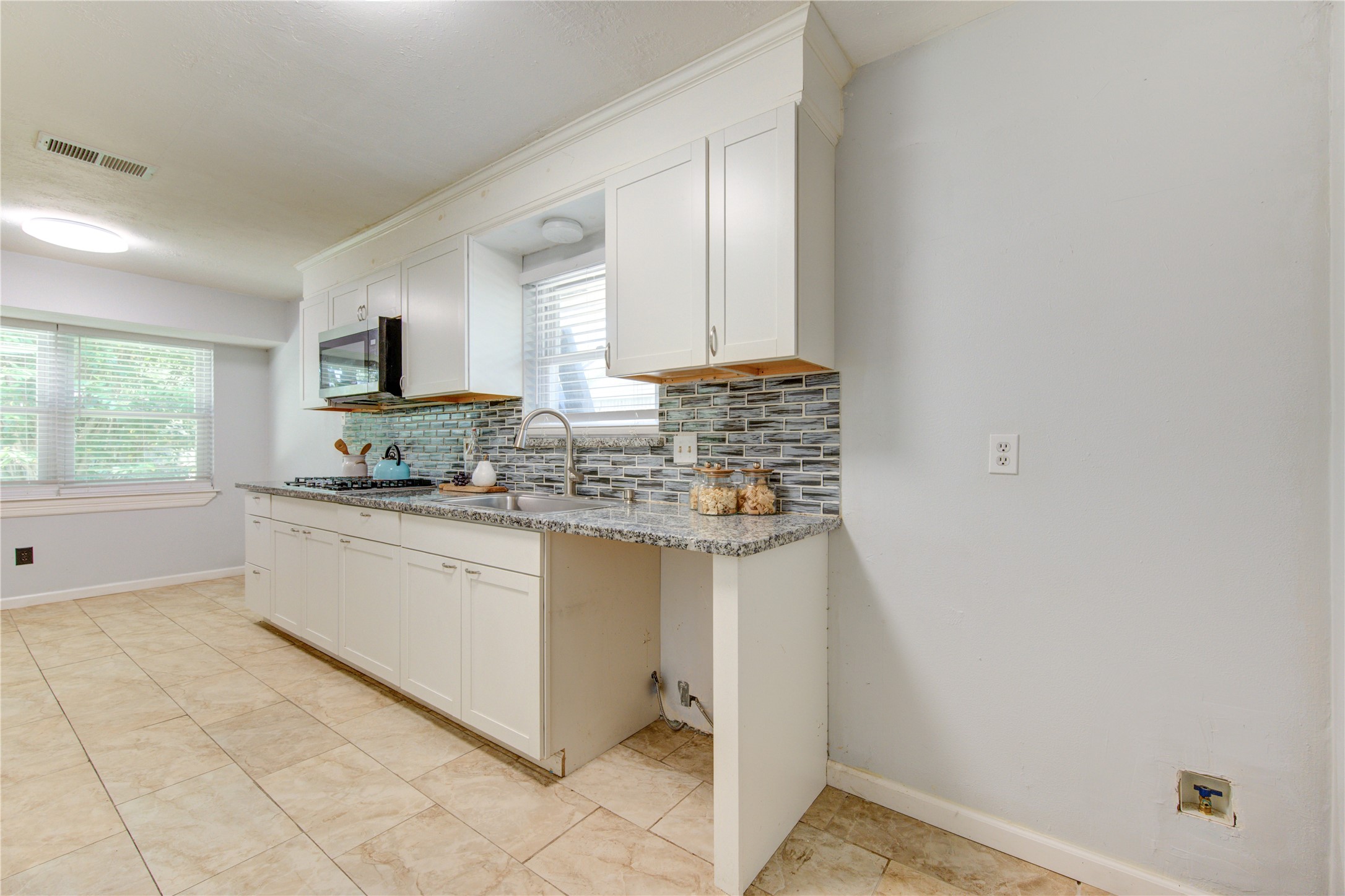 2314 Goodrich Street Property Photo 16