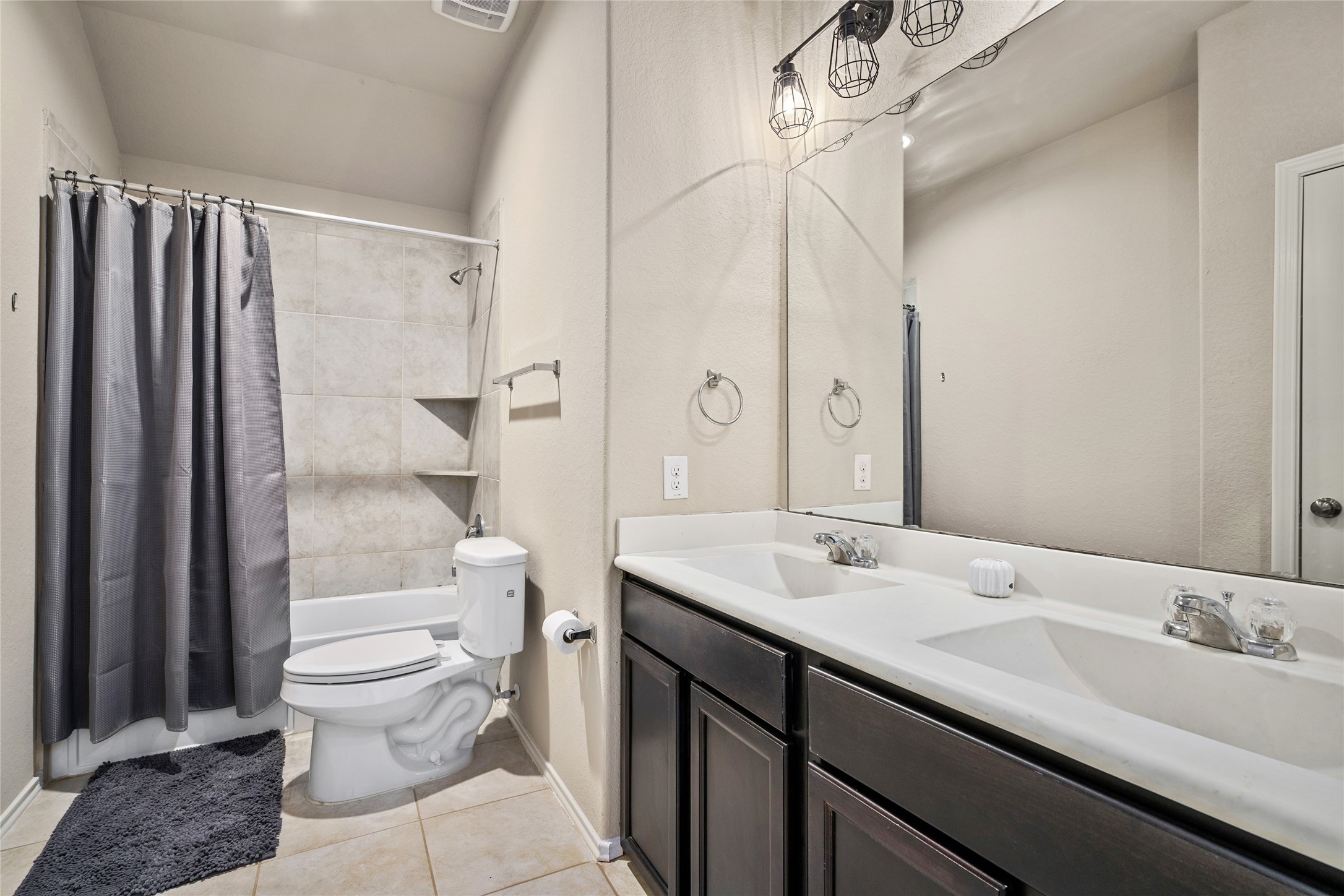 3058 Hawthorne Glen Lane Property Photo 14
