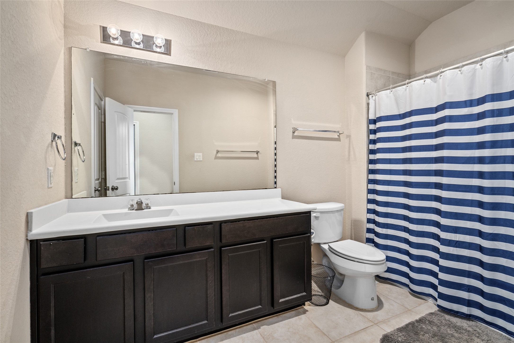 3058 Hawthorne Glen Lane Property Photo 18