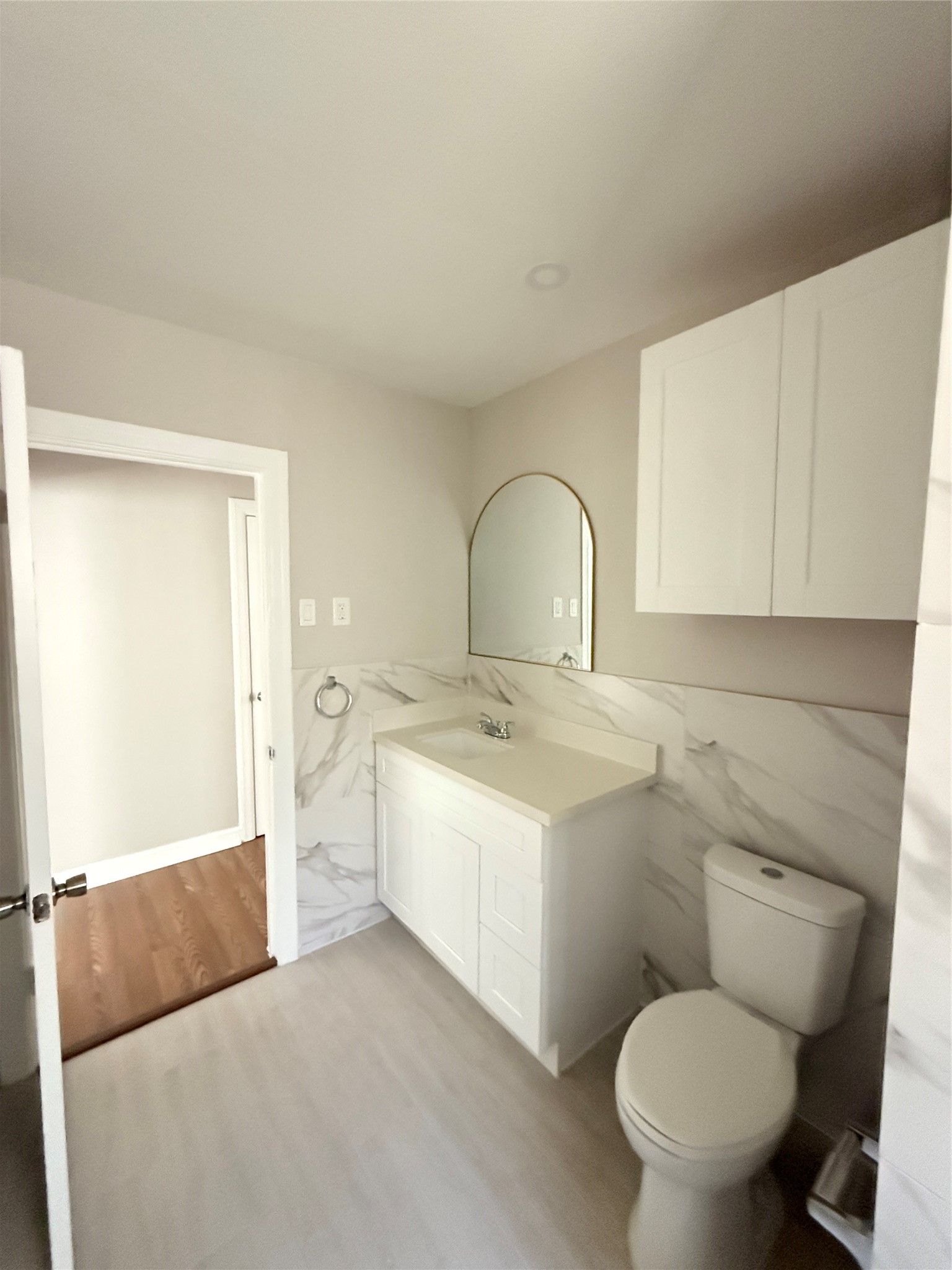 5140 Polk St Property Photo 8