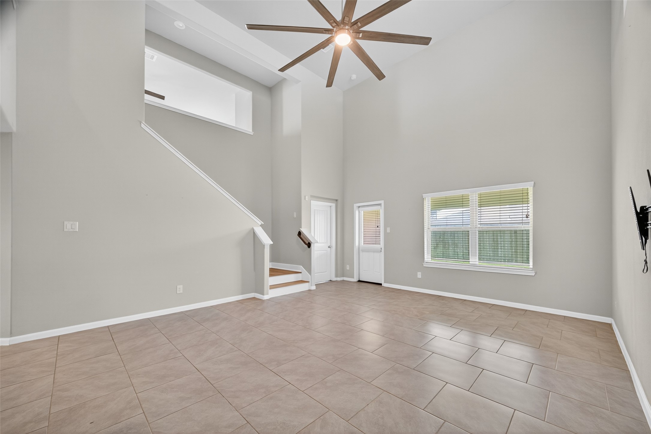 718 Harvest Bluff Drive Property Photo 6