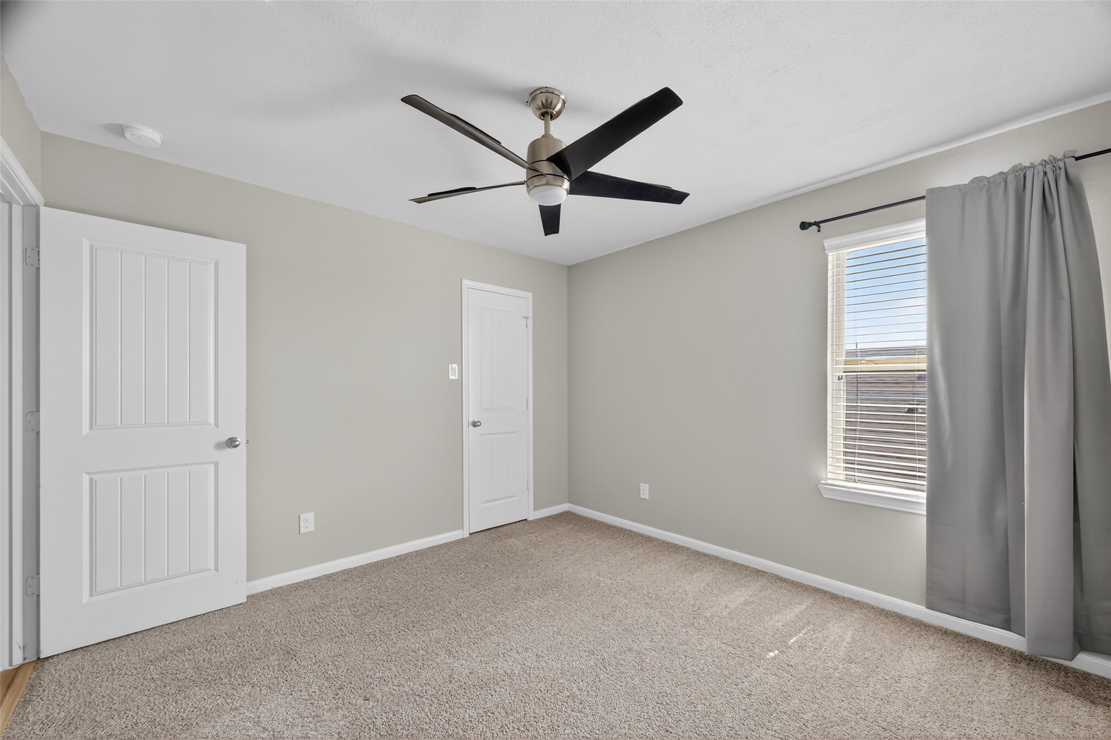 718 Harvest Bluff Drive Property Photo 28