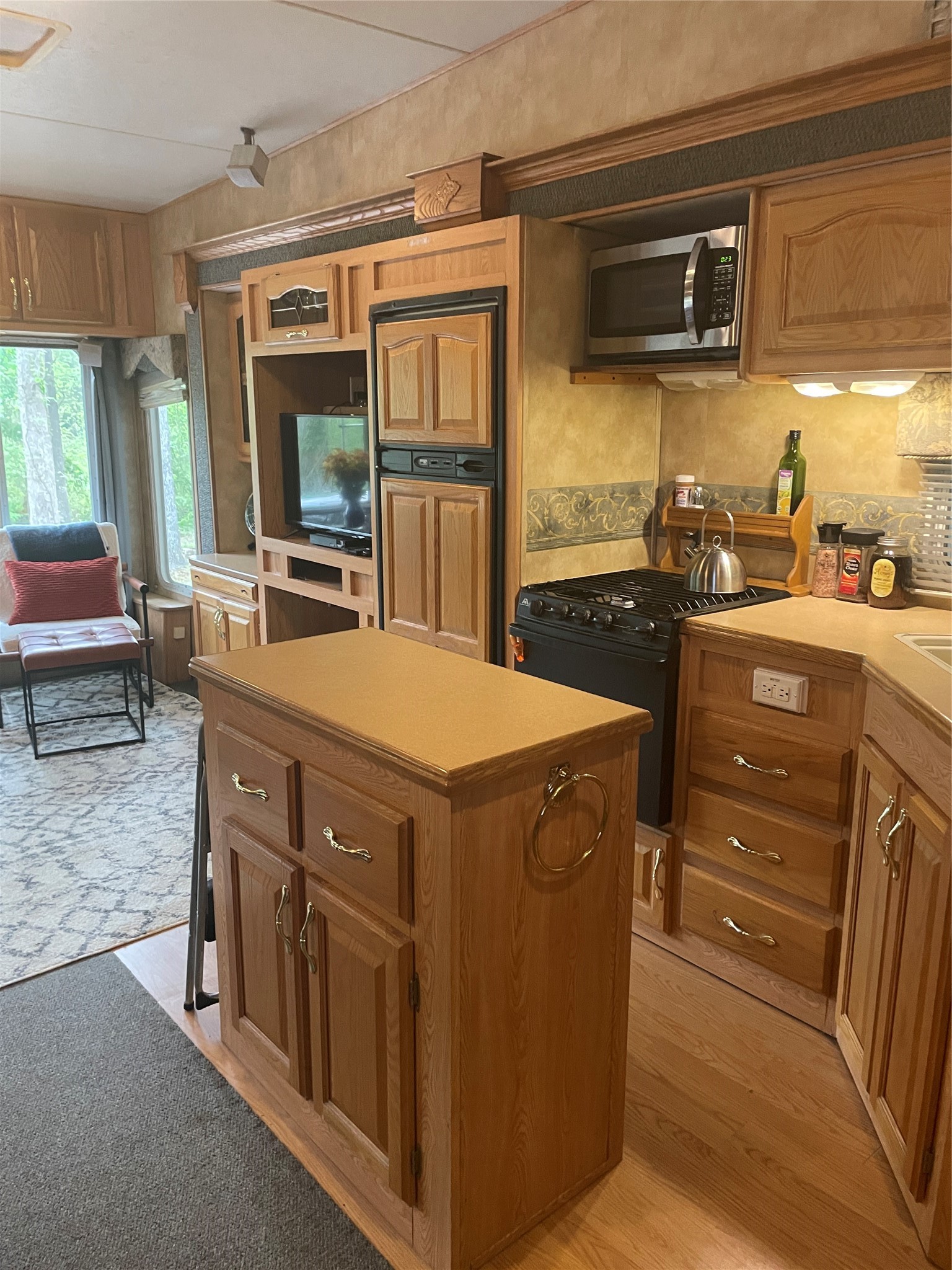 5972 State Highway 147 Property Photo 12