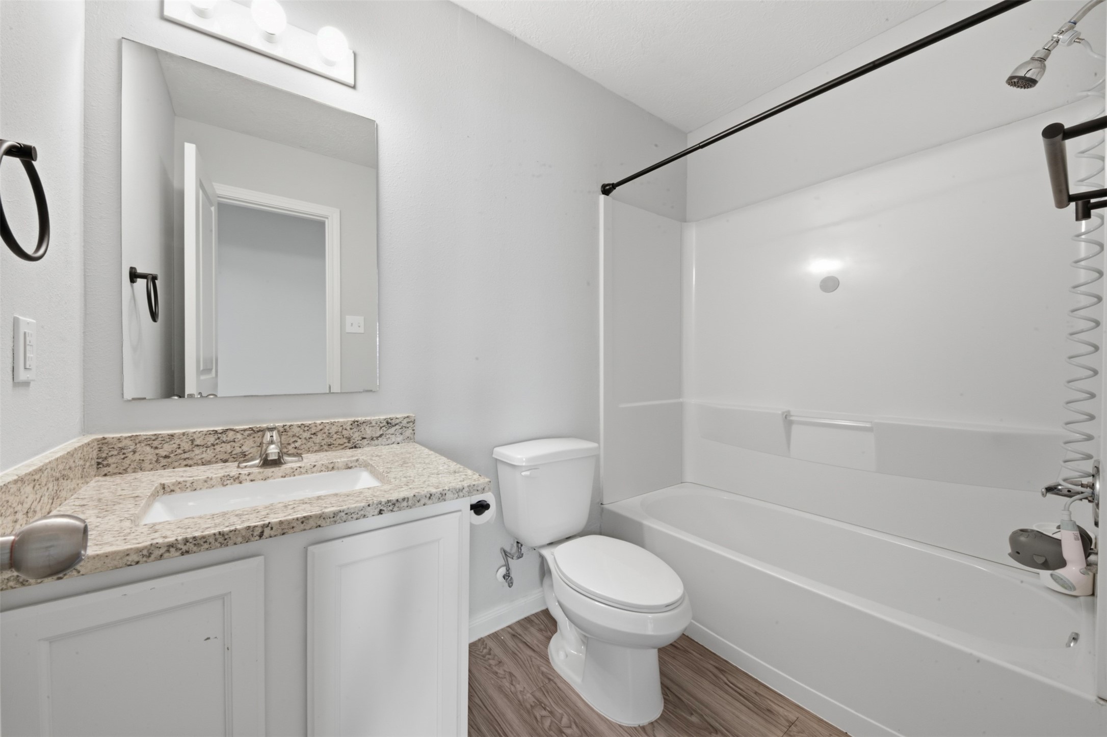15011 Crockett Road Property Photo 18