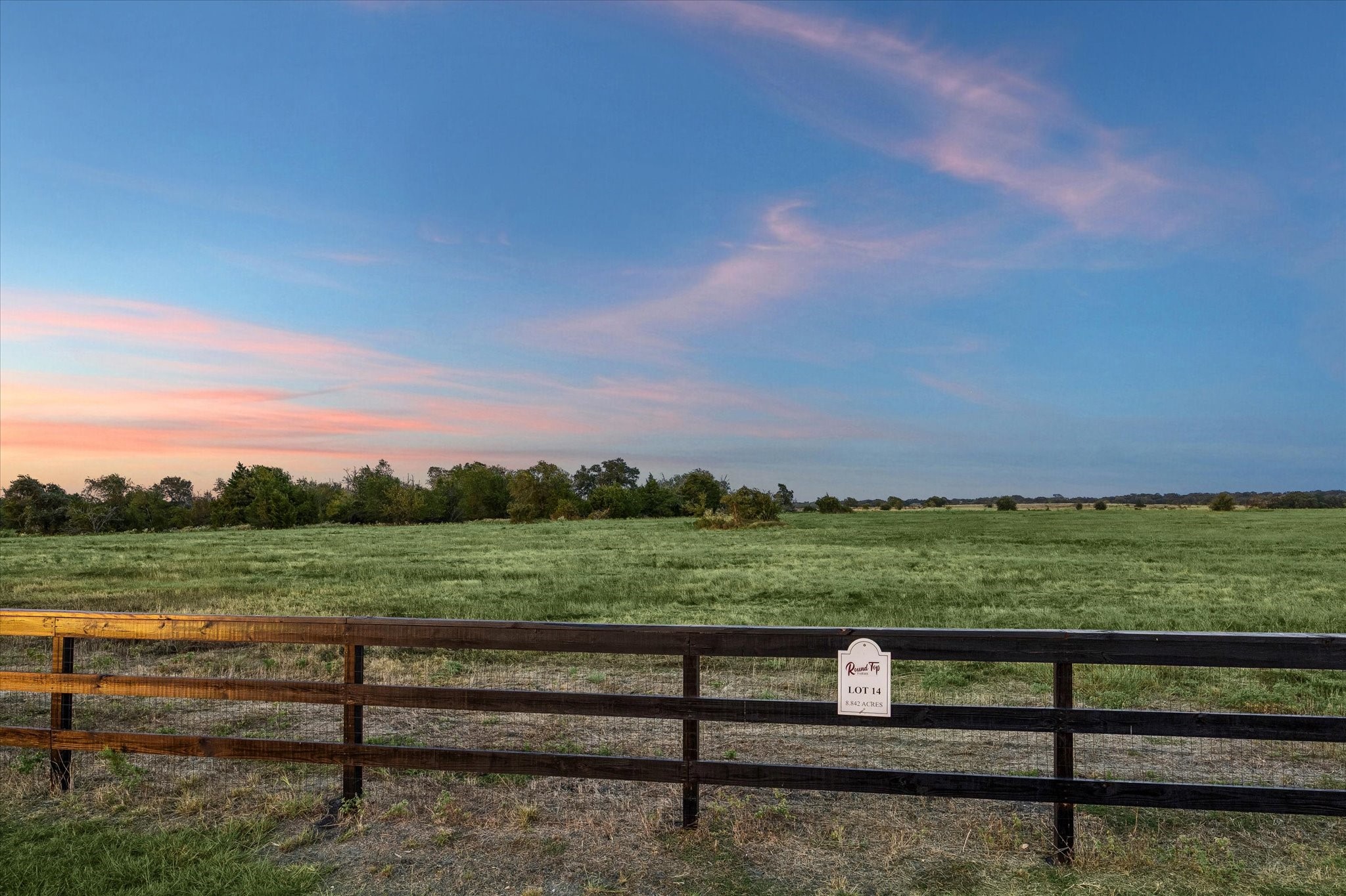 14 Round Top Farms Drive Property Photo 4