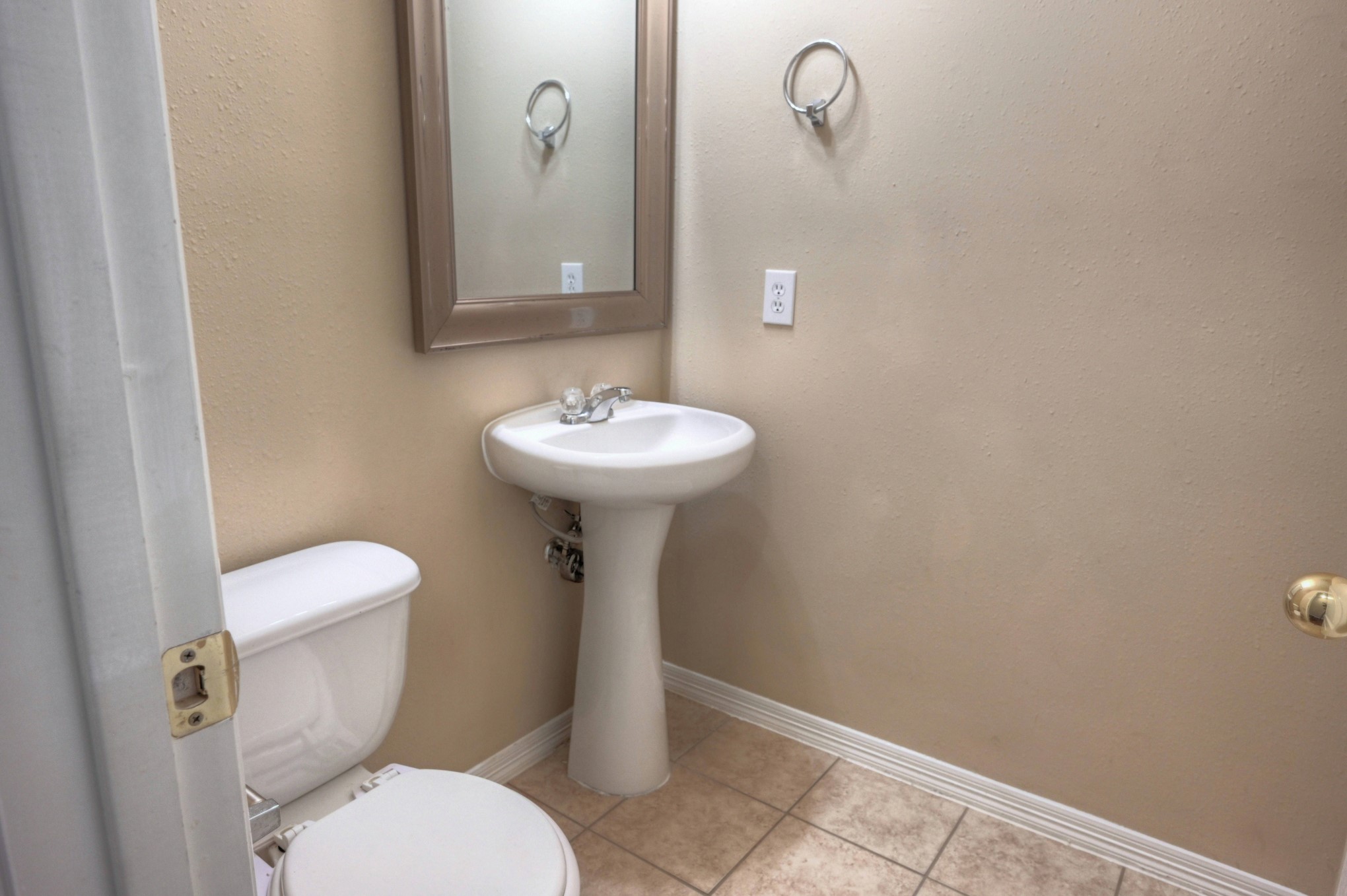 21803 Manor Court Drive Property Photo 15