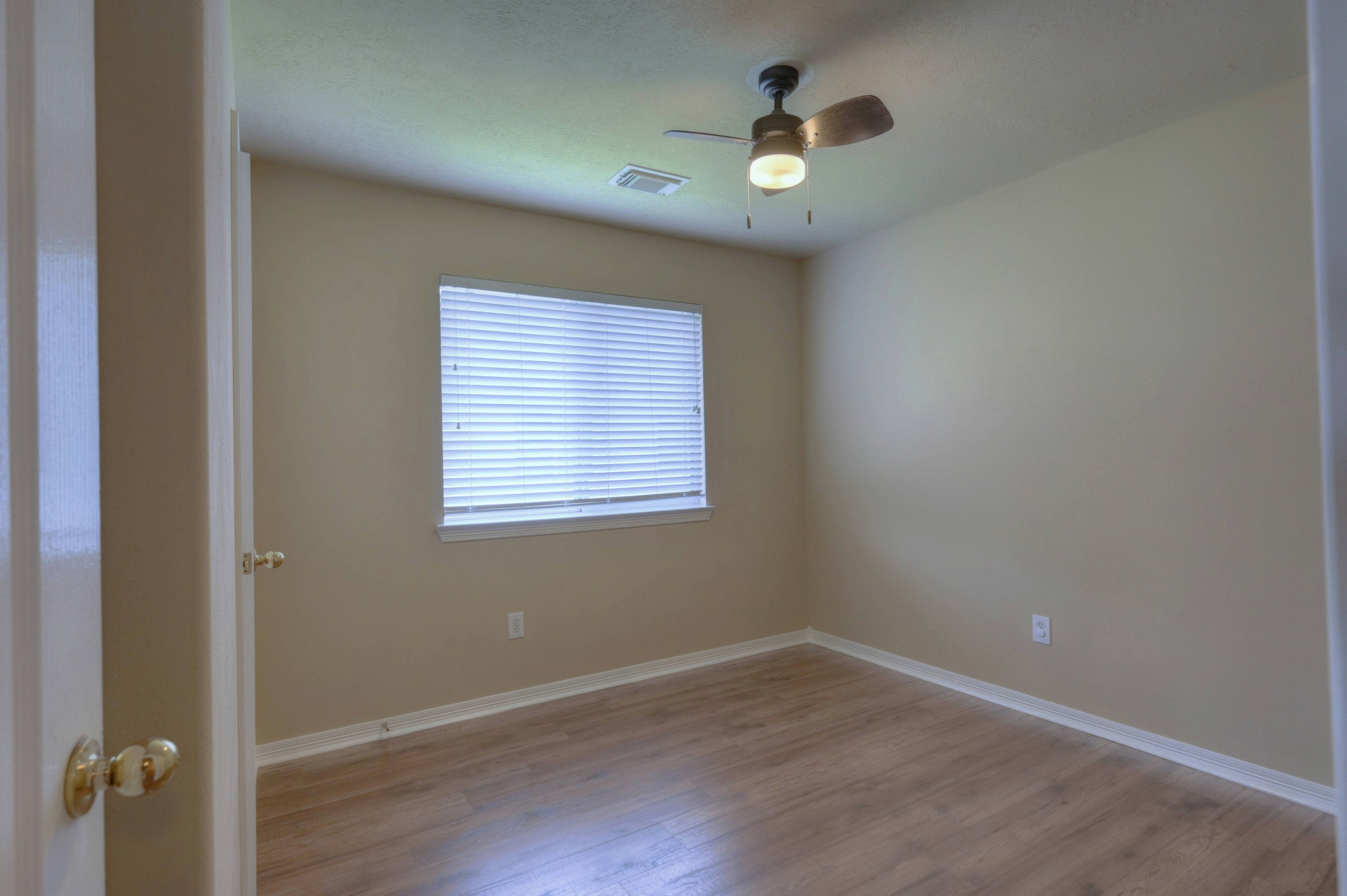 21803 Manor Court Drive Property Photo 21