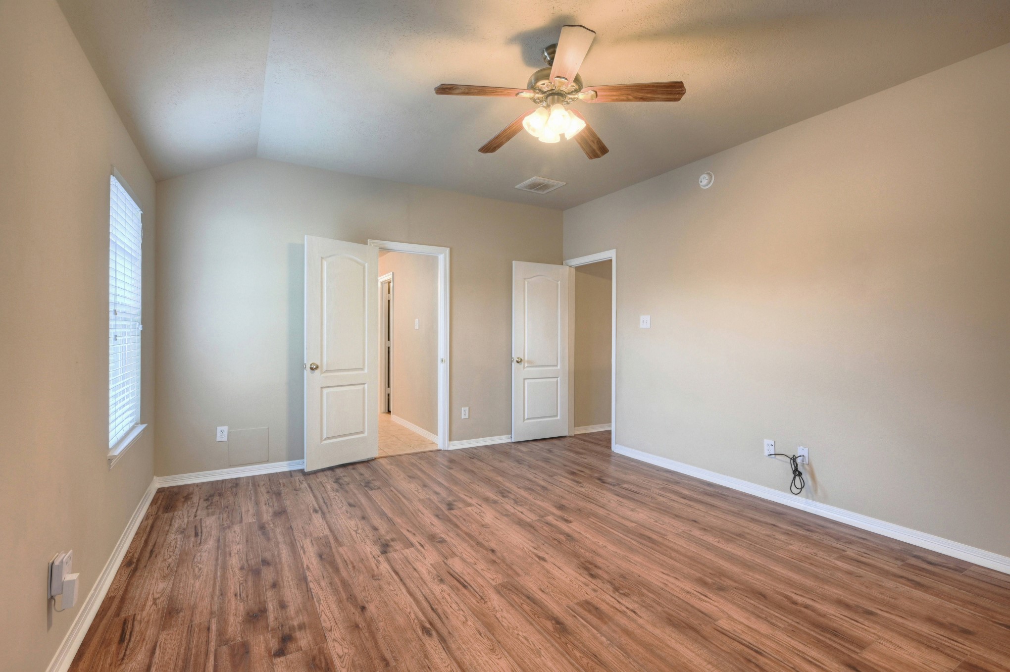21803 Manor Court Drive Property Photo 32