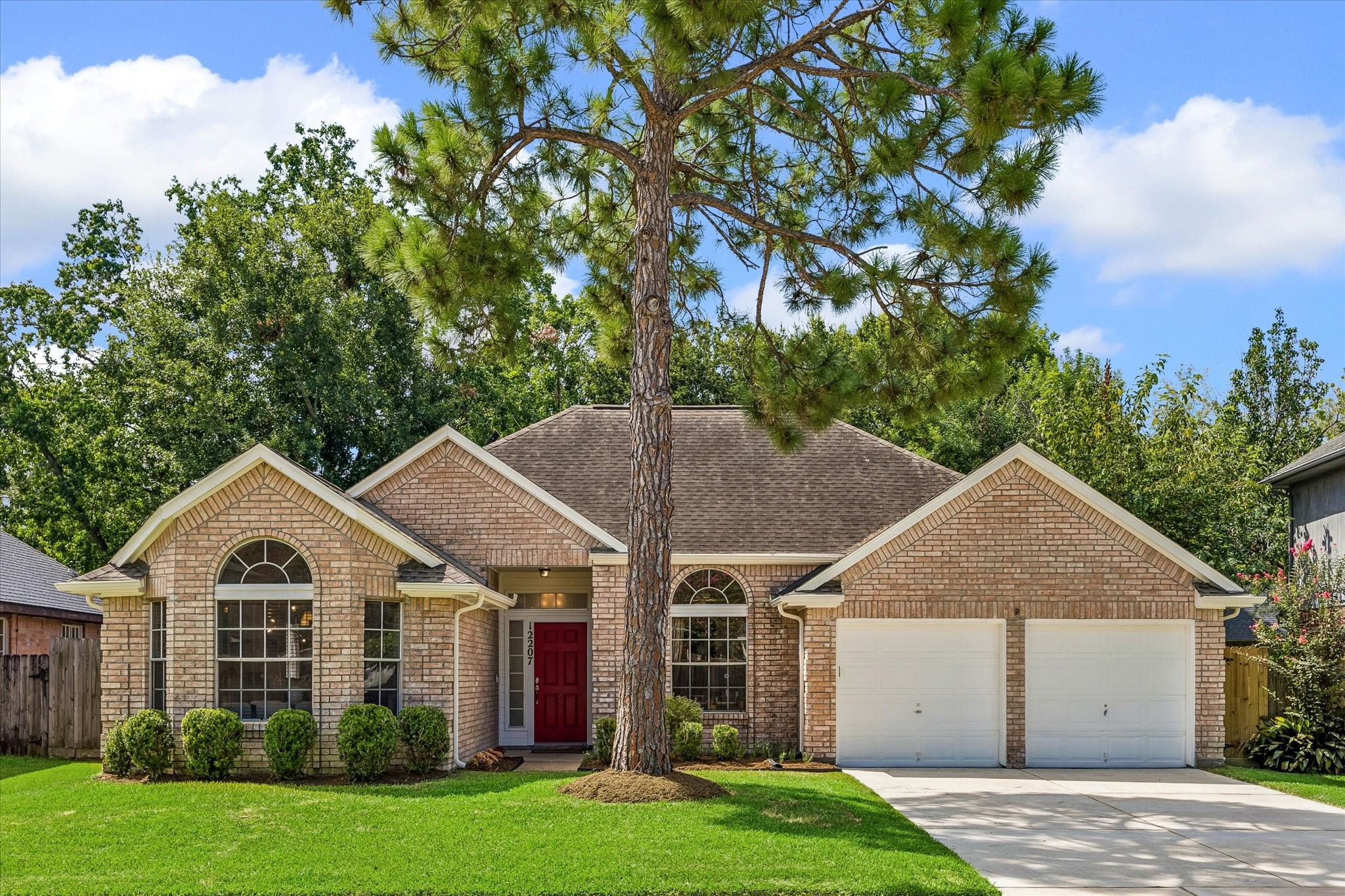12207 Canterhurst Way Property Photo 1