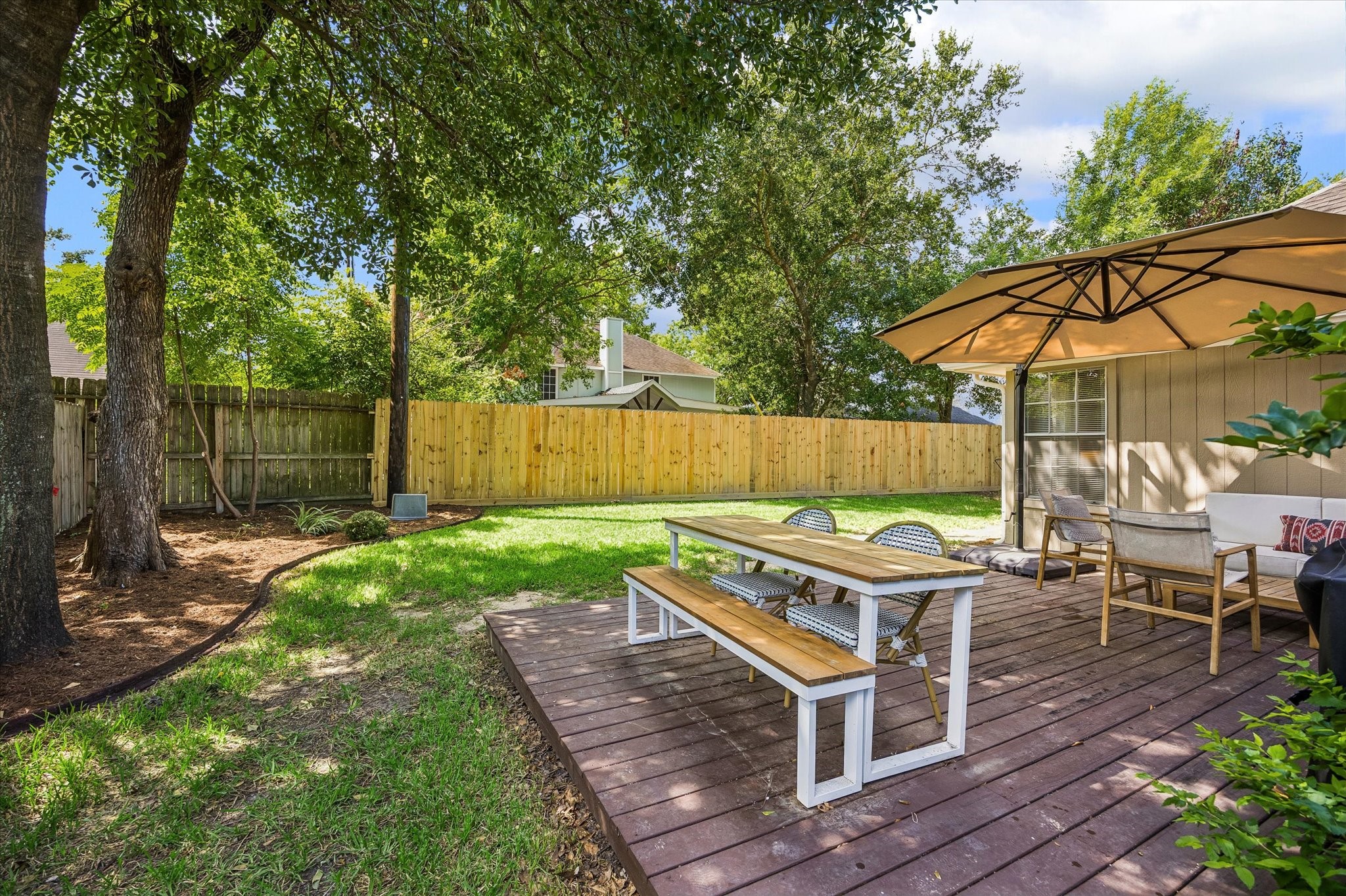 12207 Canterhurst Way Property Photo 34