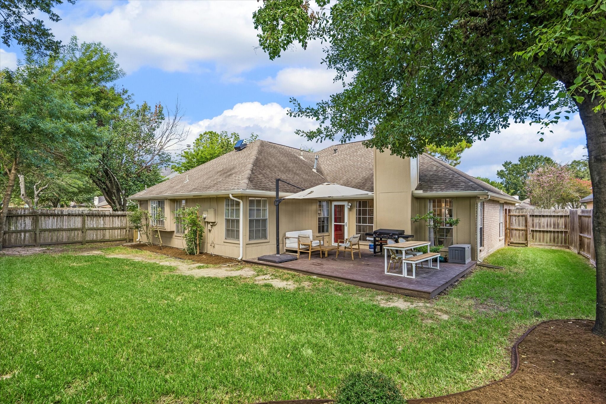 12207 Canterhurst Way Property Photo 35