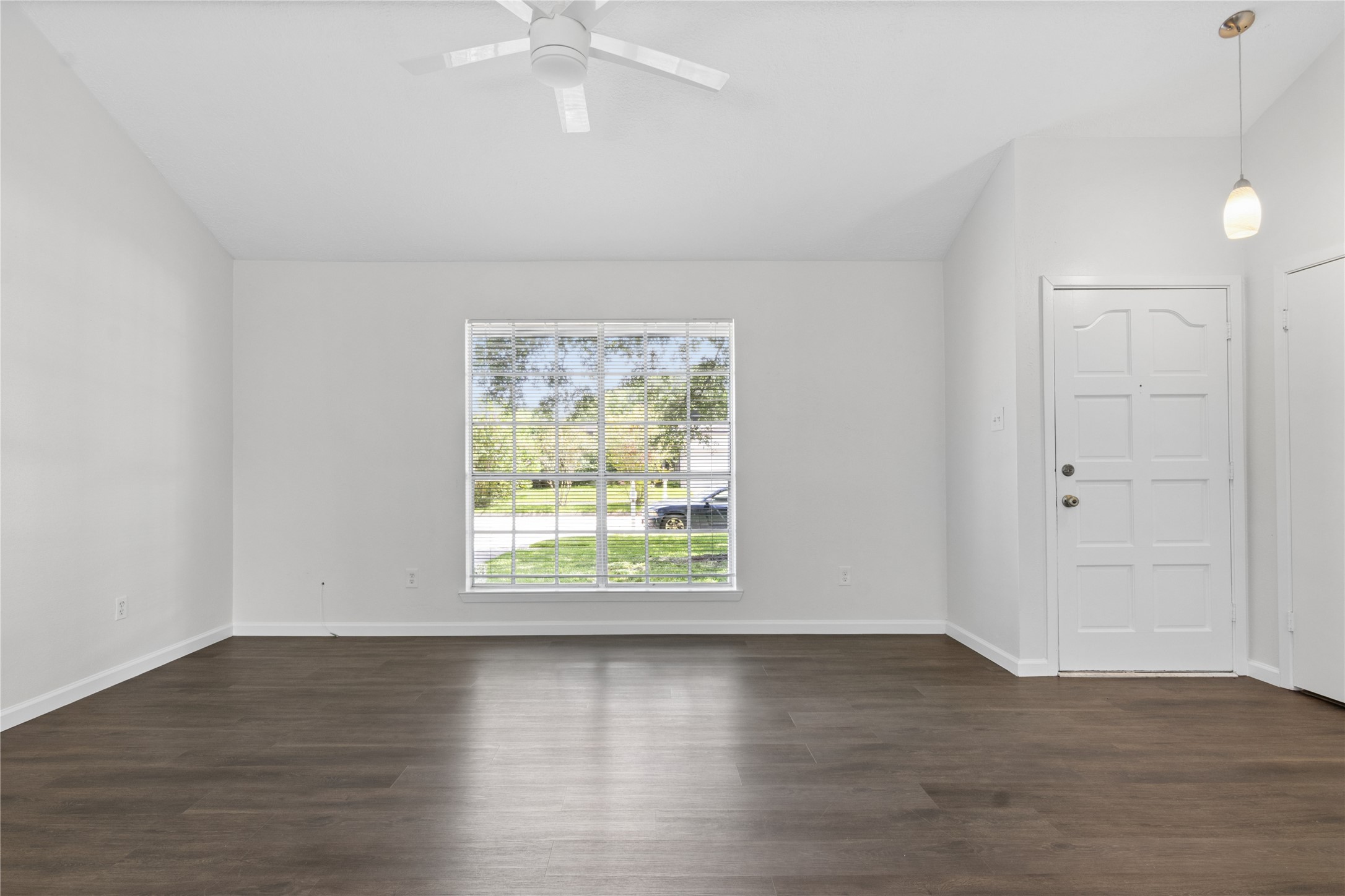 2504 Ewell Drive Property Photo 4