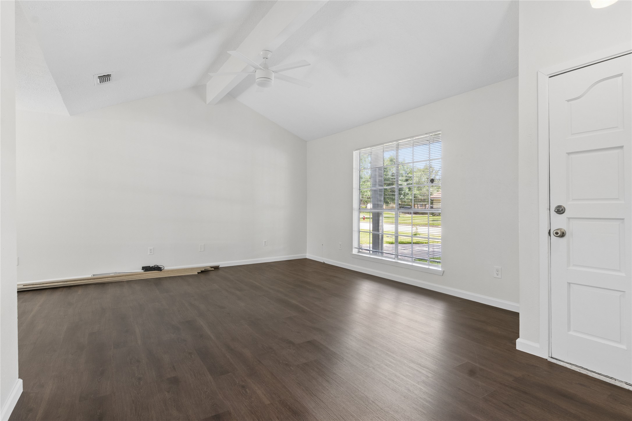2504 Ewell Drive Property Photo 5