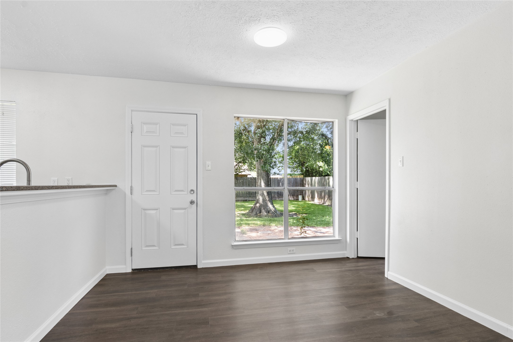 2504 Ewell Drive Property Photo 7