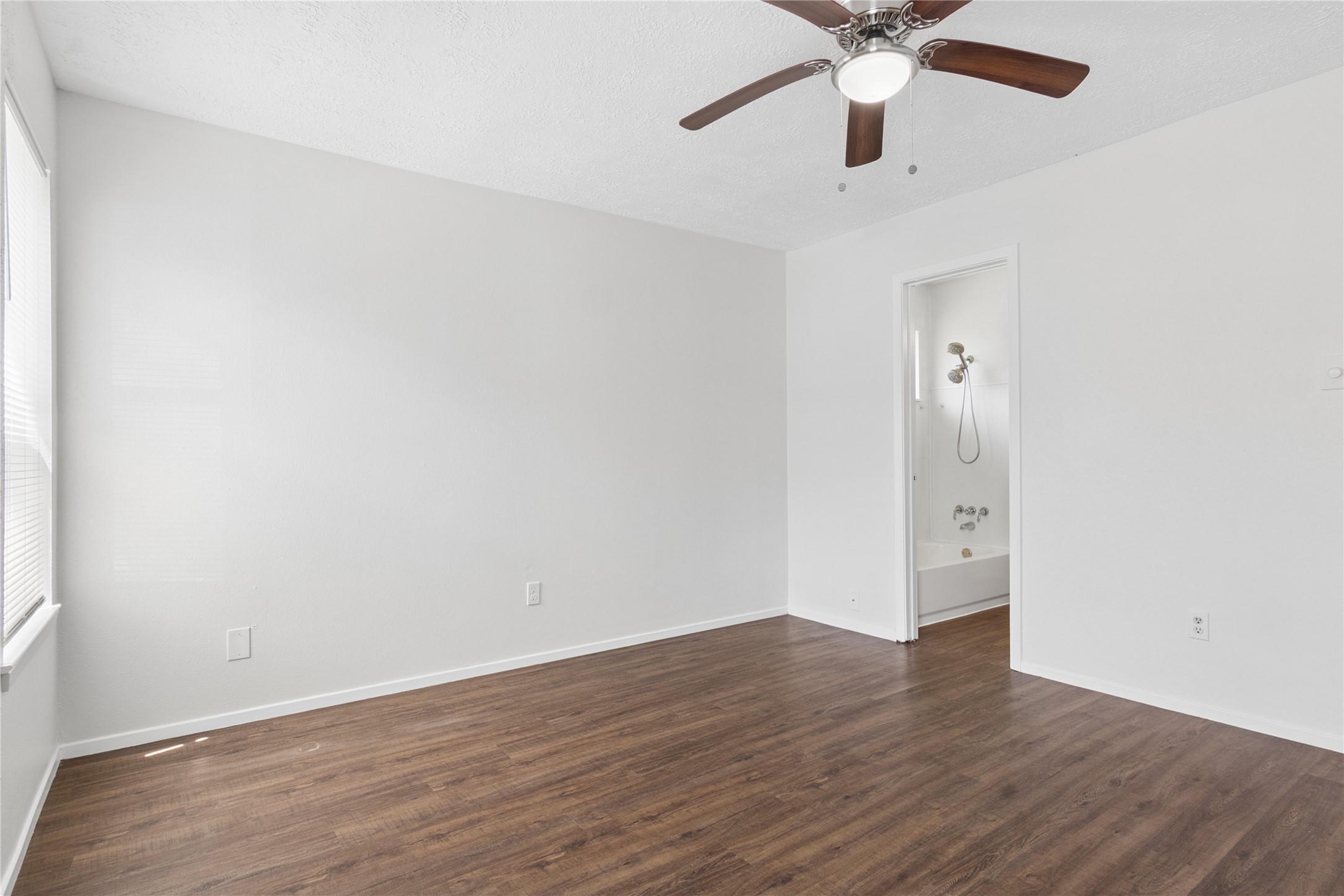2504 Ewell Drive Property Photo 12