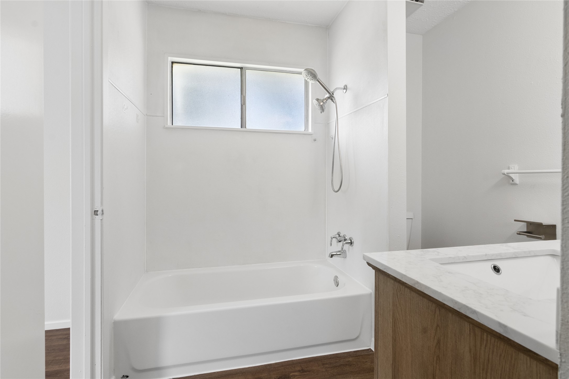 2504 Ewell Drive Property Photo 15