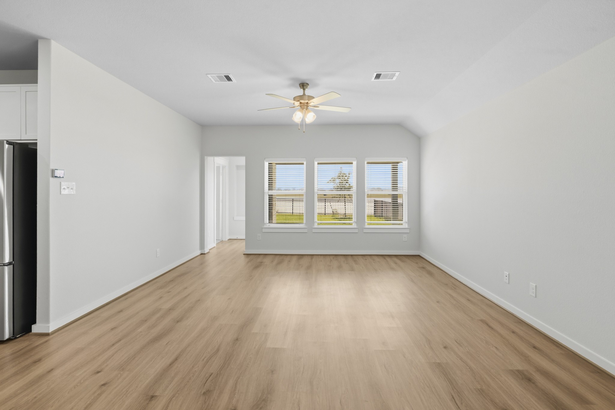 4696 Peony Green Drive Property Photo 9