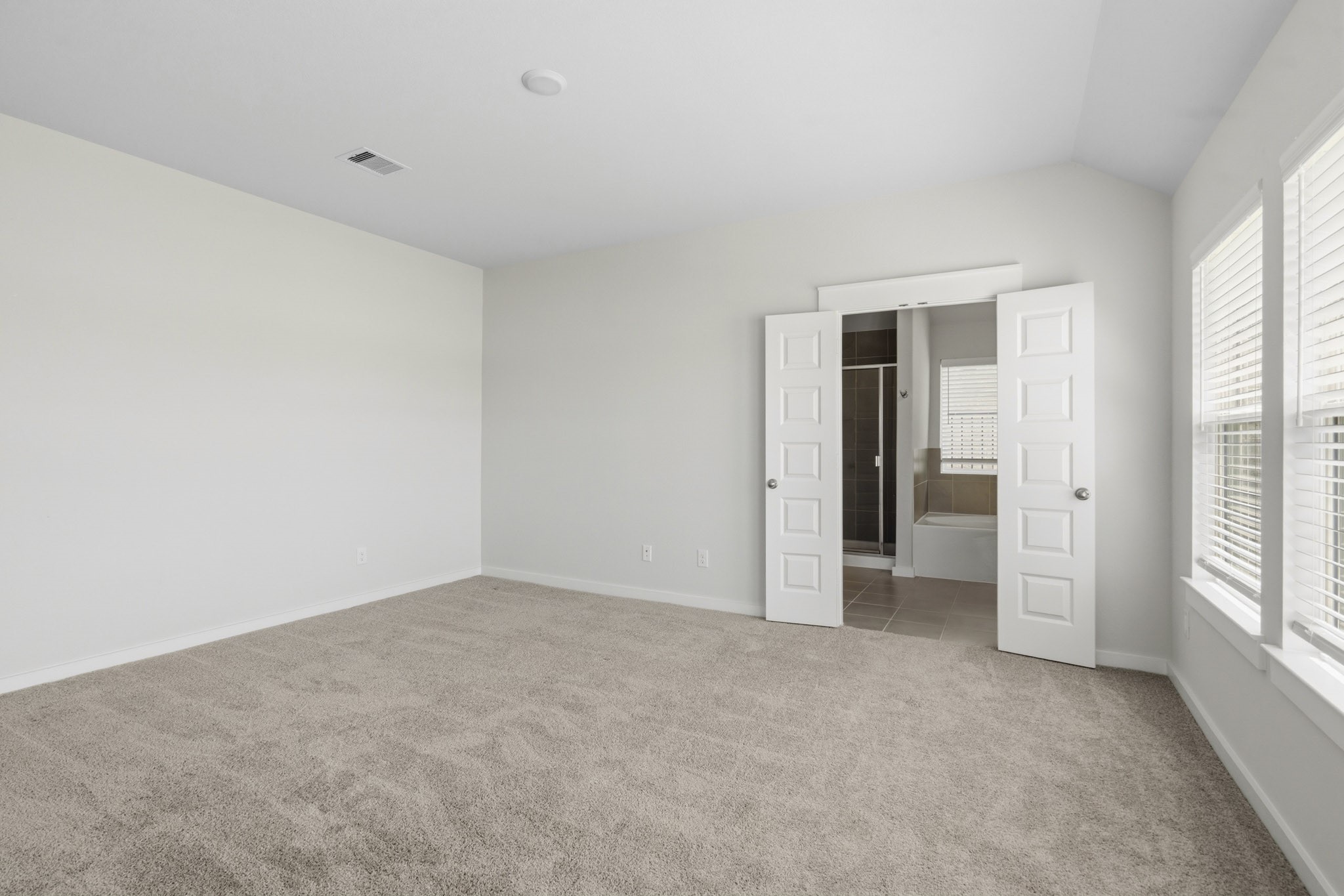 4696 Peony Green Drive Property Photo 11