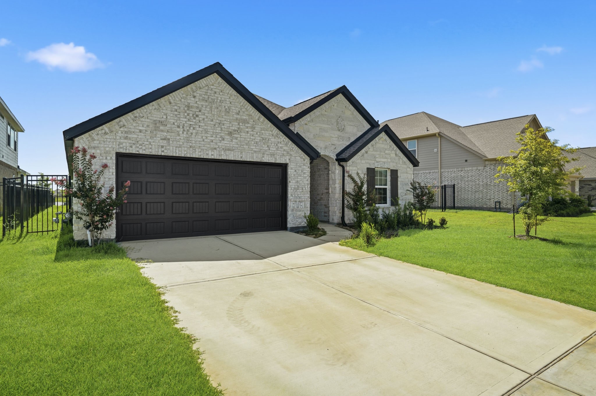 4696 Peony Green Drive Property Photo 27