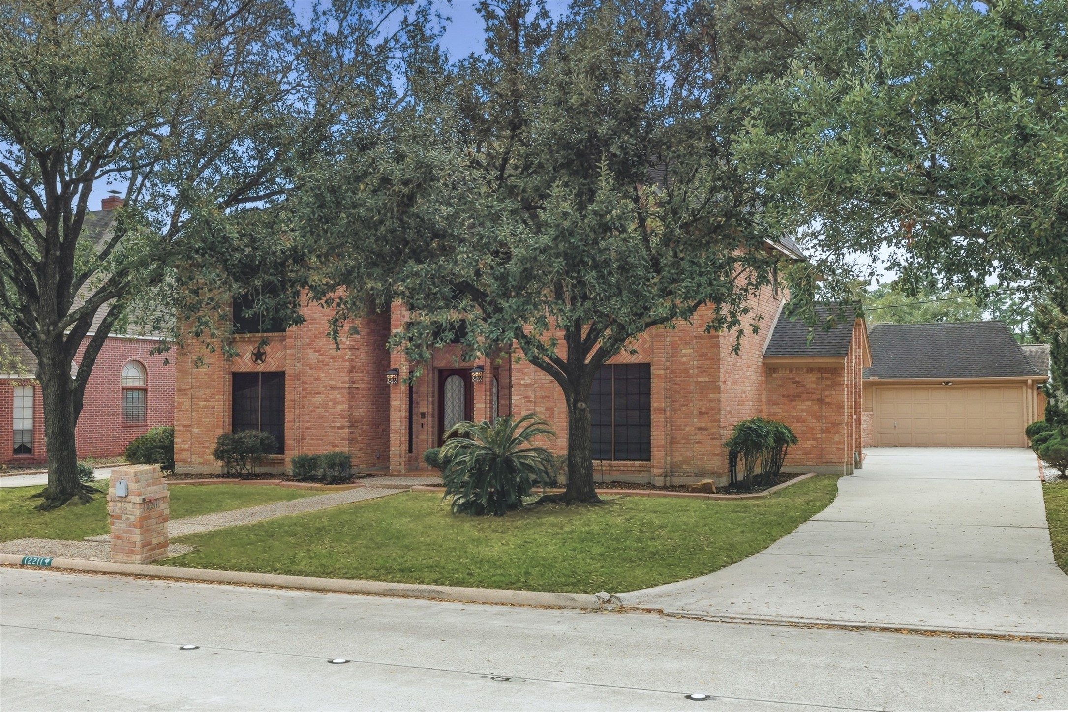 12211 Cypresswood Drive Property Photo 2
