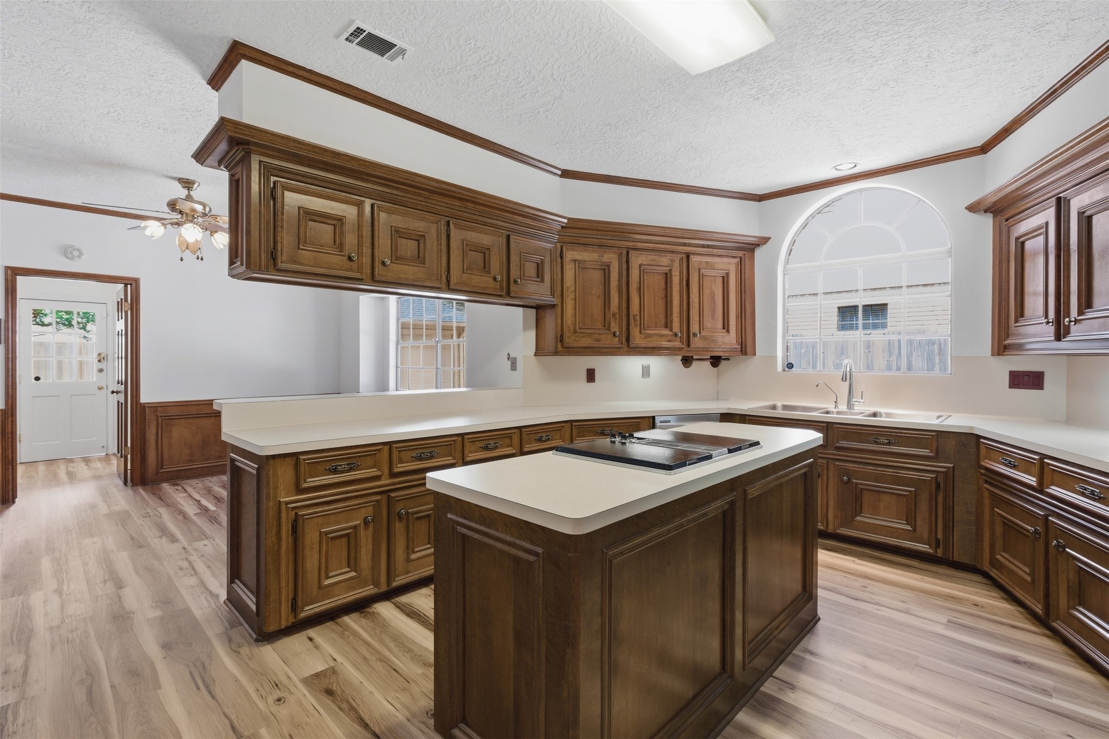 12211 Cypresswood Drive Property Photo 11