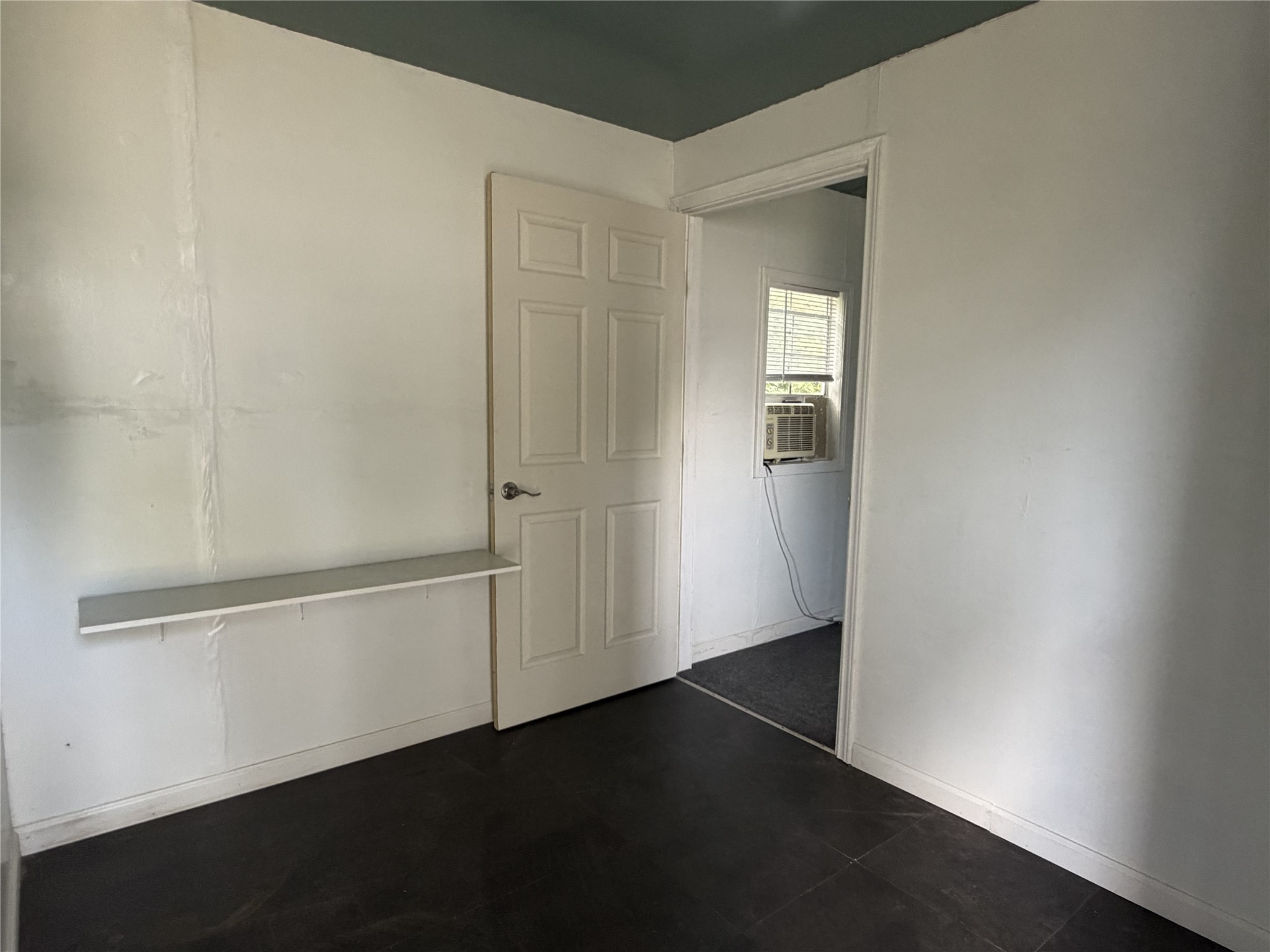1028 Dr Martin Luther King Drive Property Photo 6