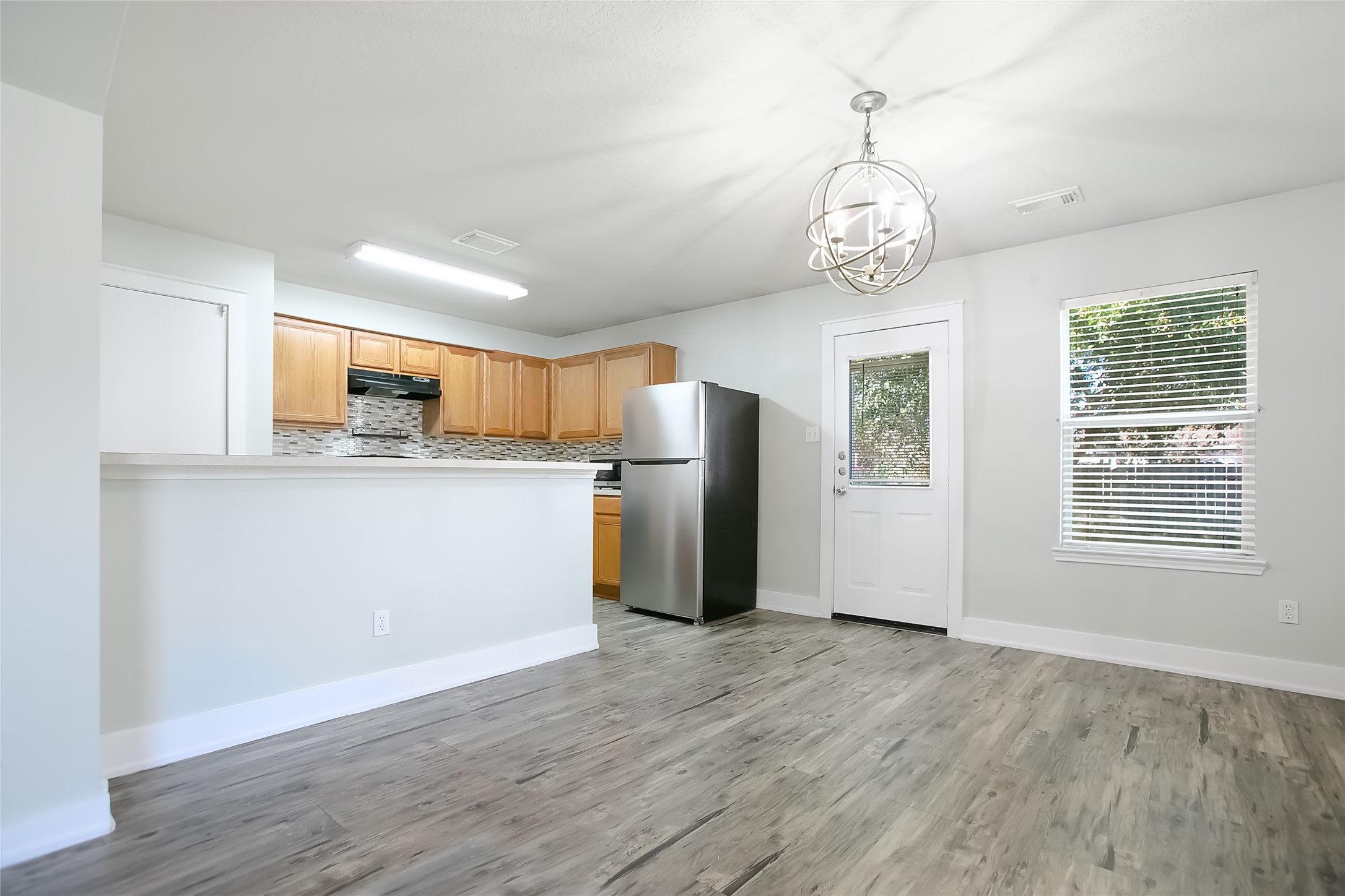 9823 Cassowary Drive Property Photo 11