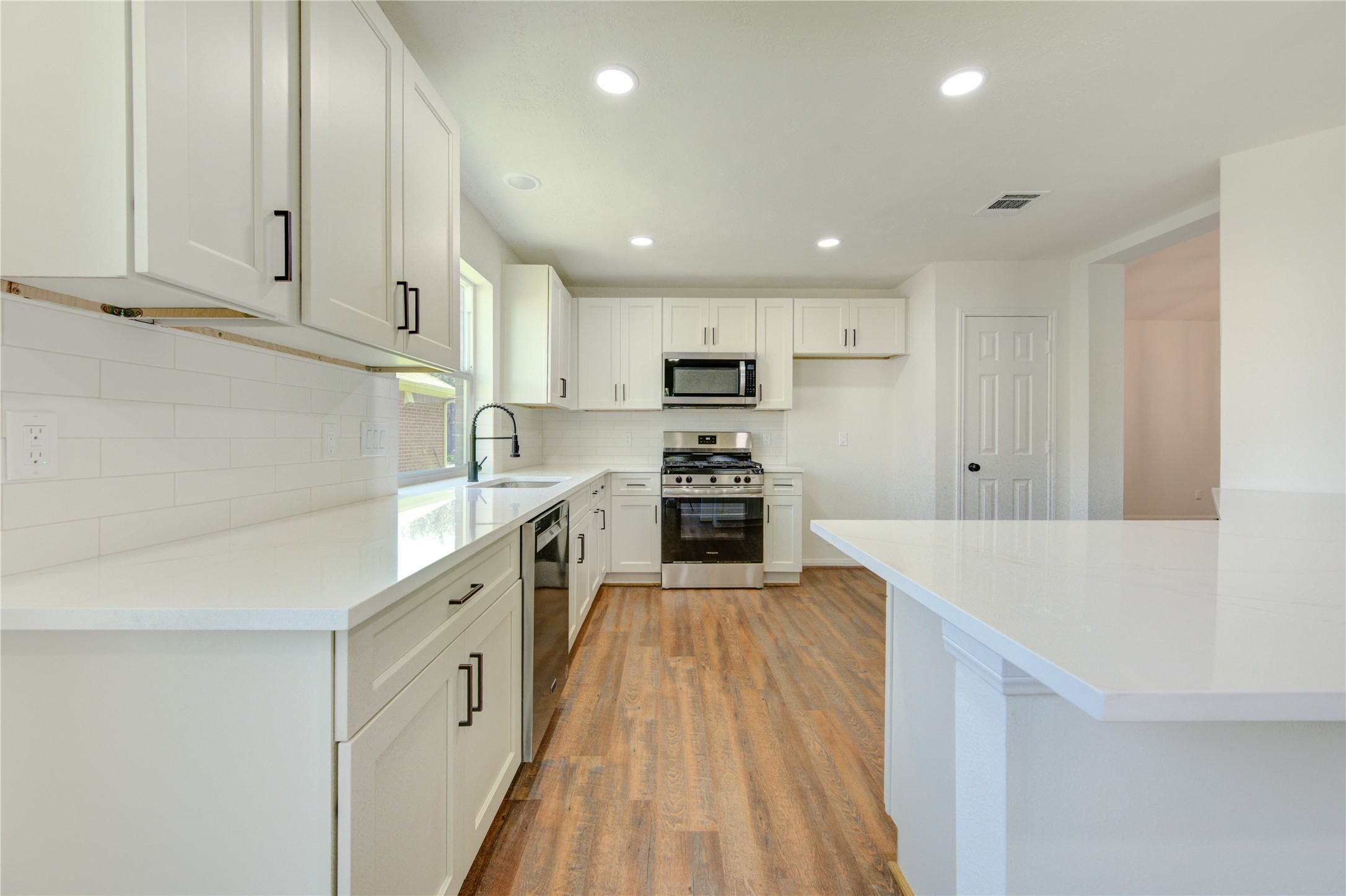 119 Willoughby Court Property Photo 14